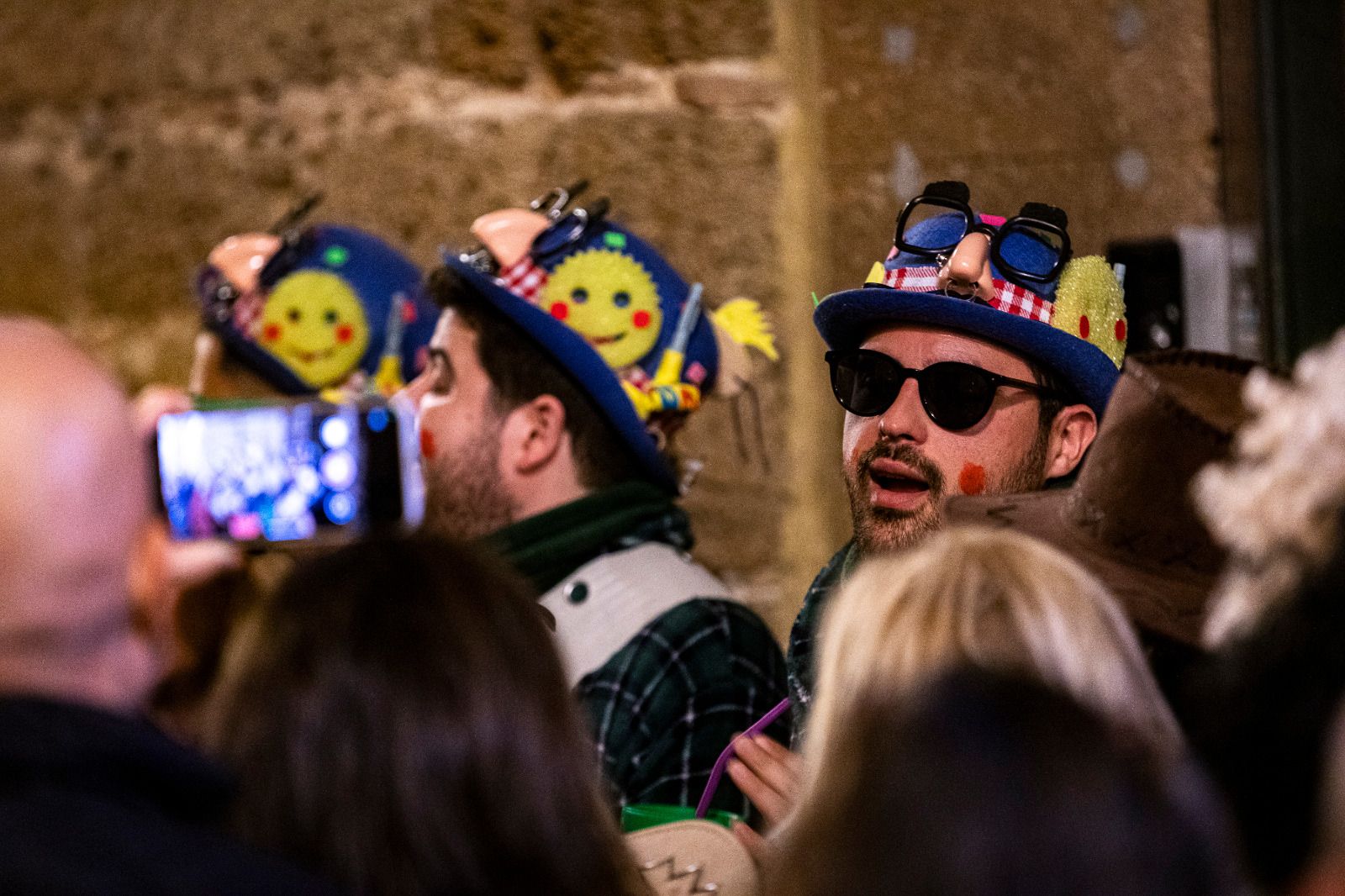 Búscate entre las mejores imágenes del Circuito de agrupaciones ilegales del Pópulo