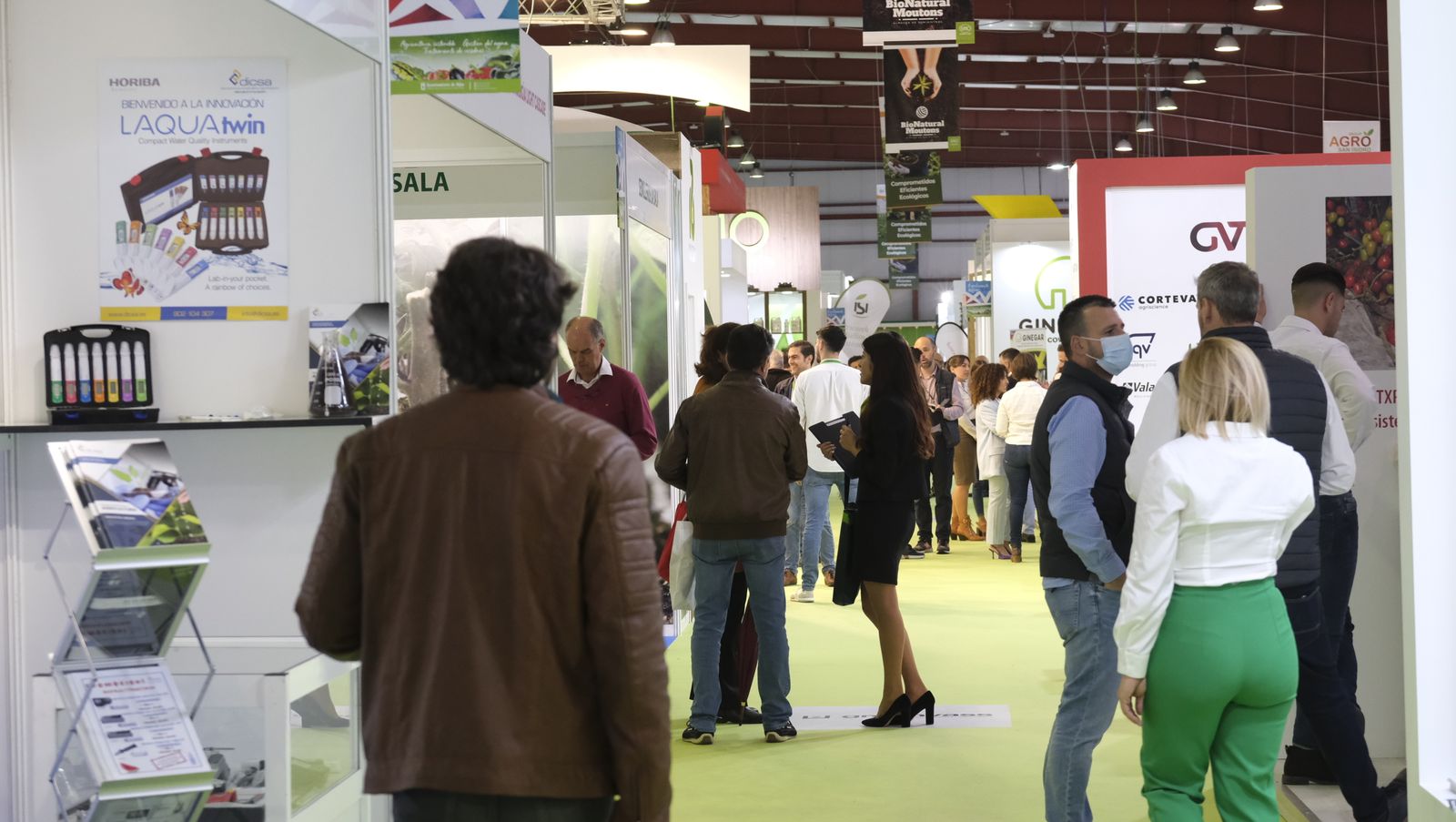 Imágenes del primer día de Expolevante Níjar.
