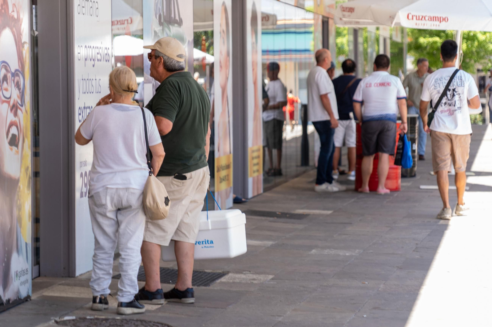 La Plaza del Mercado de Huelva, animado rincón de la vida cotidiana,