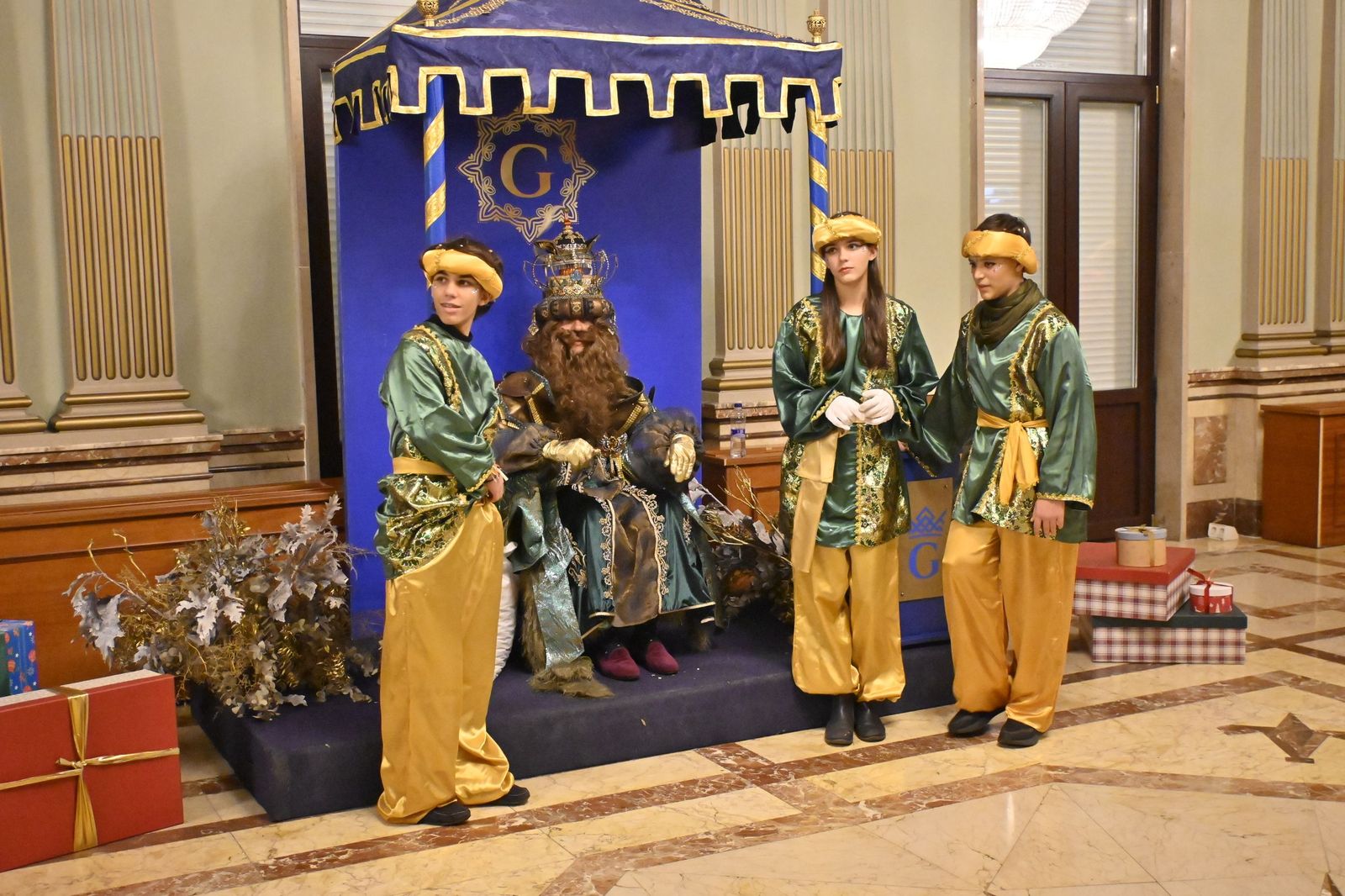 Las fotografías de la entrega de cartas a los Reyes Magos en Huelva