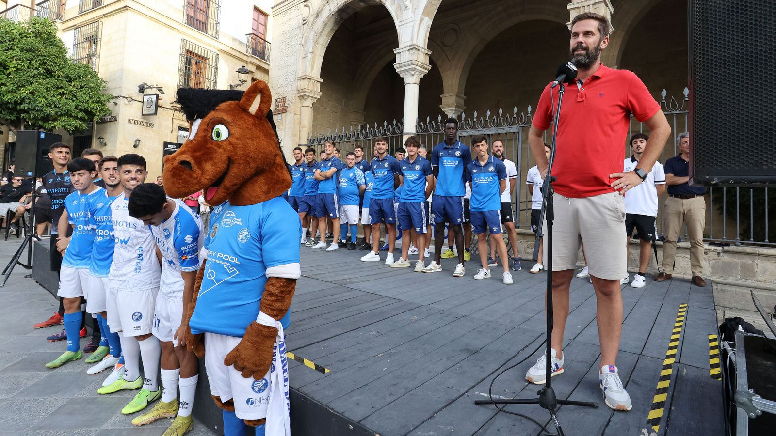 Presentación nuevas equipaciones del Xerez DFC 23-24