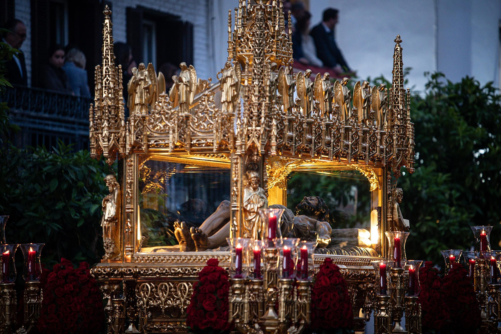 La Hermandad del Santo Entierro en la Semana Santa de Sevilla 2025