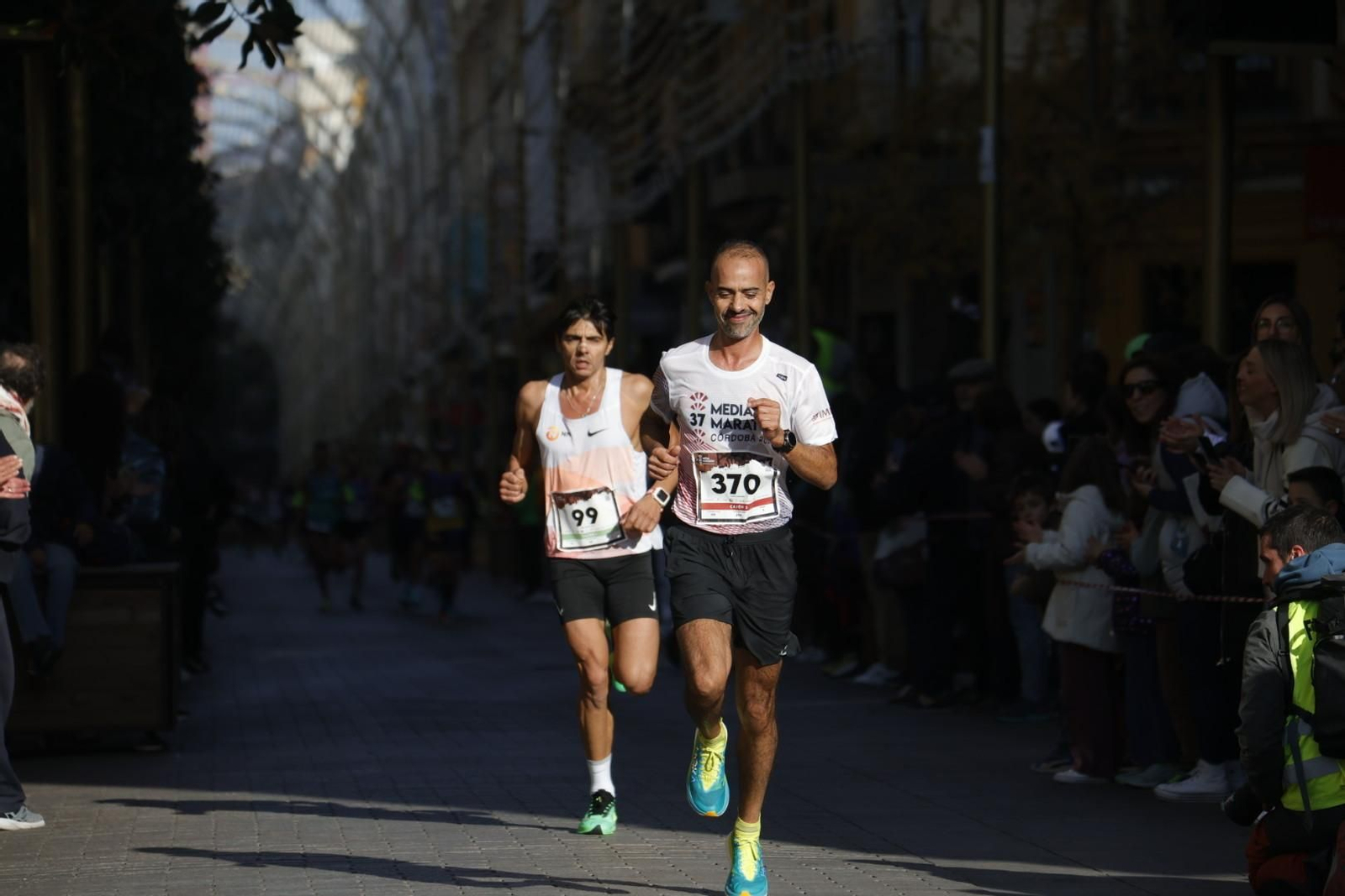 Media Maratón de Córdoba 2023: Las fotos del paso por Cruz Conde y Tendillas Media Maratón de Córdoba 2023: Las fotos del paso por Cruz Conde y Tendillas