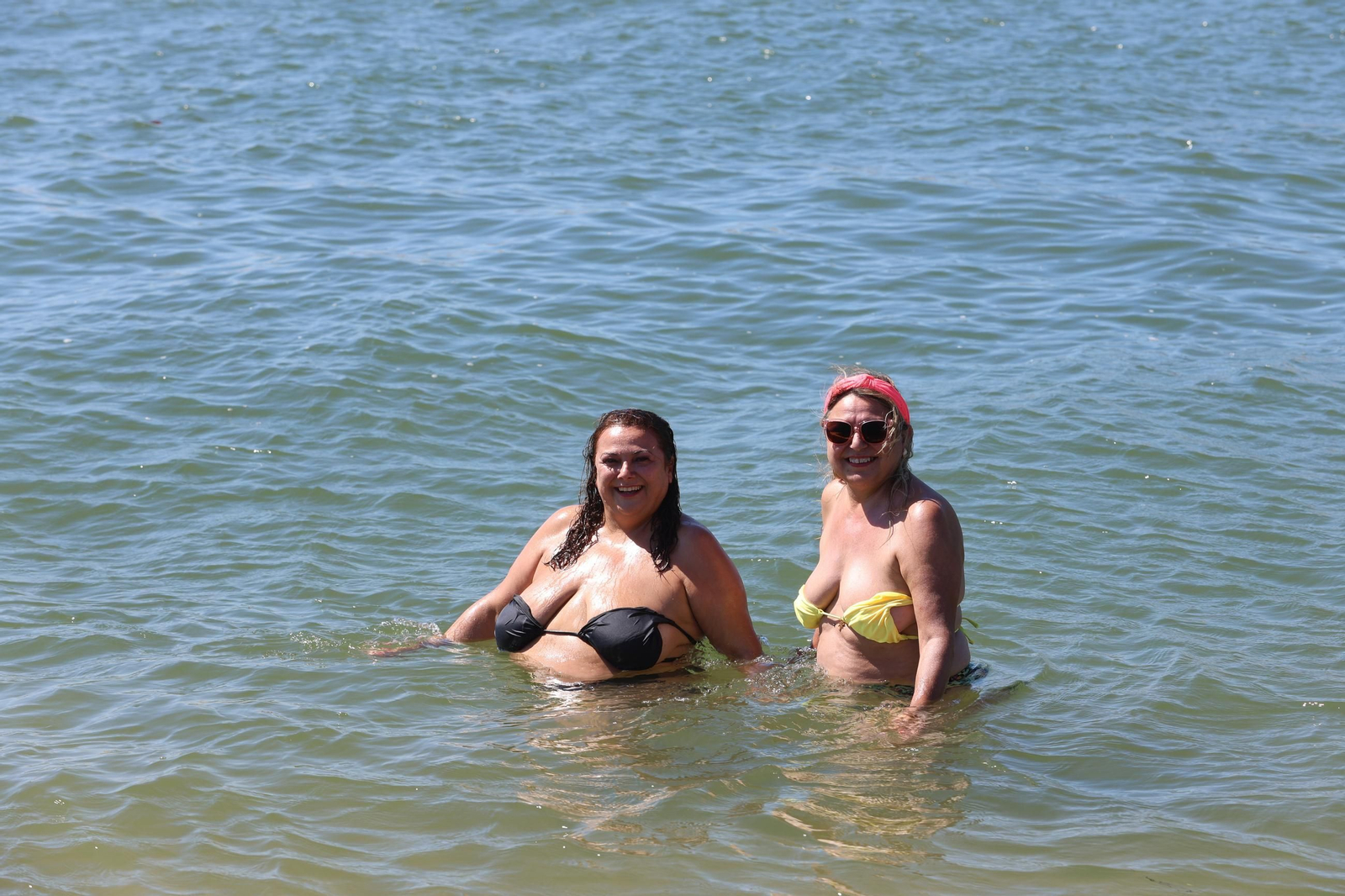 Las fotos del último domingo de playa de agosto en el Campo de Gibraltar