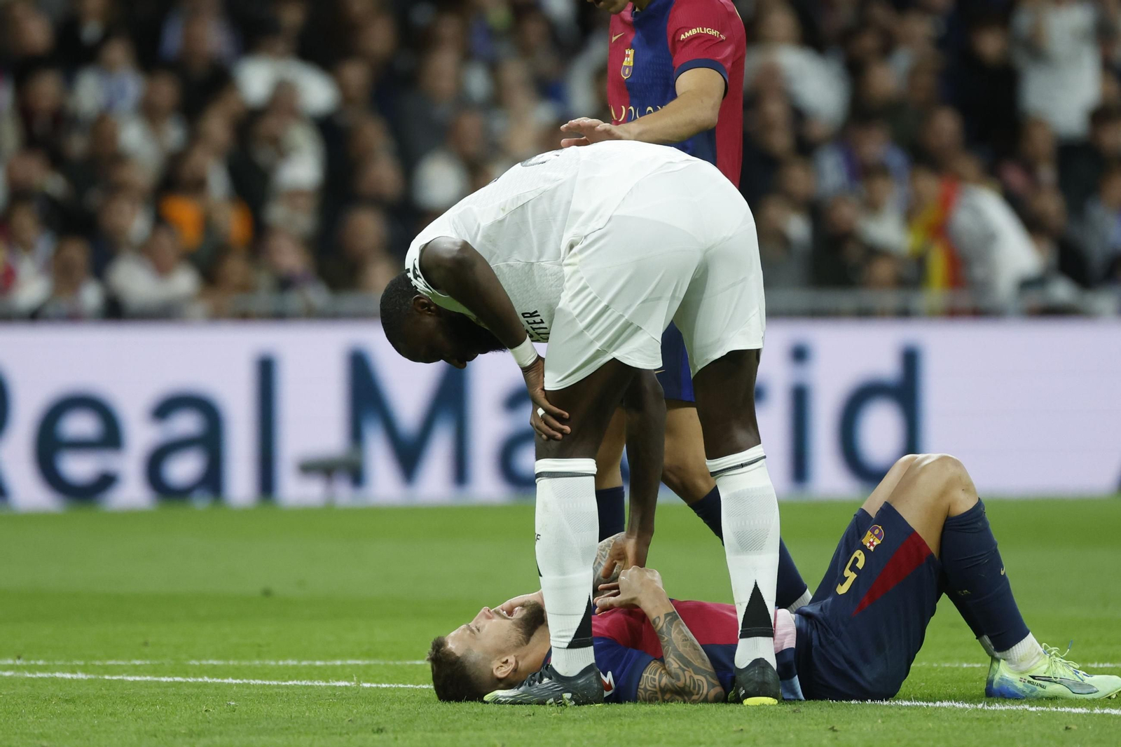 La prolongación del Real Madrid - Barcelona: todas las fotos