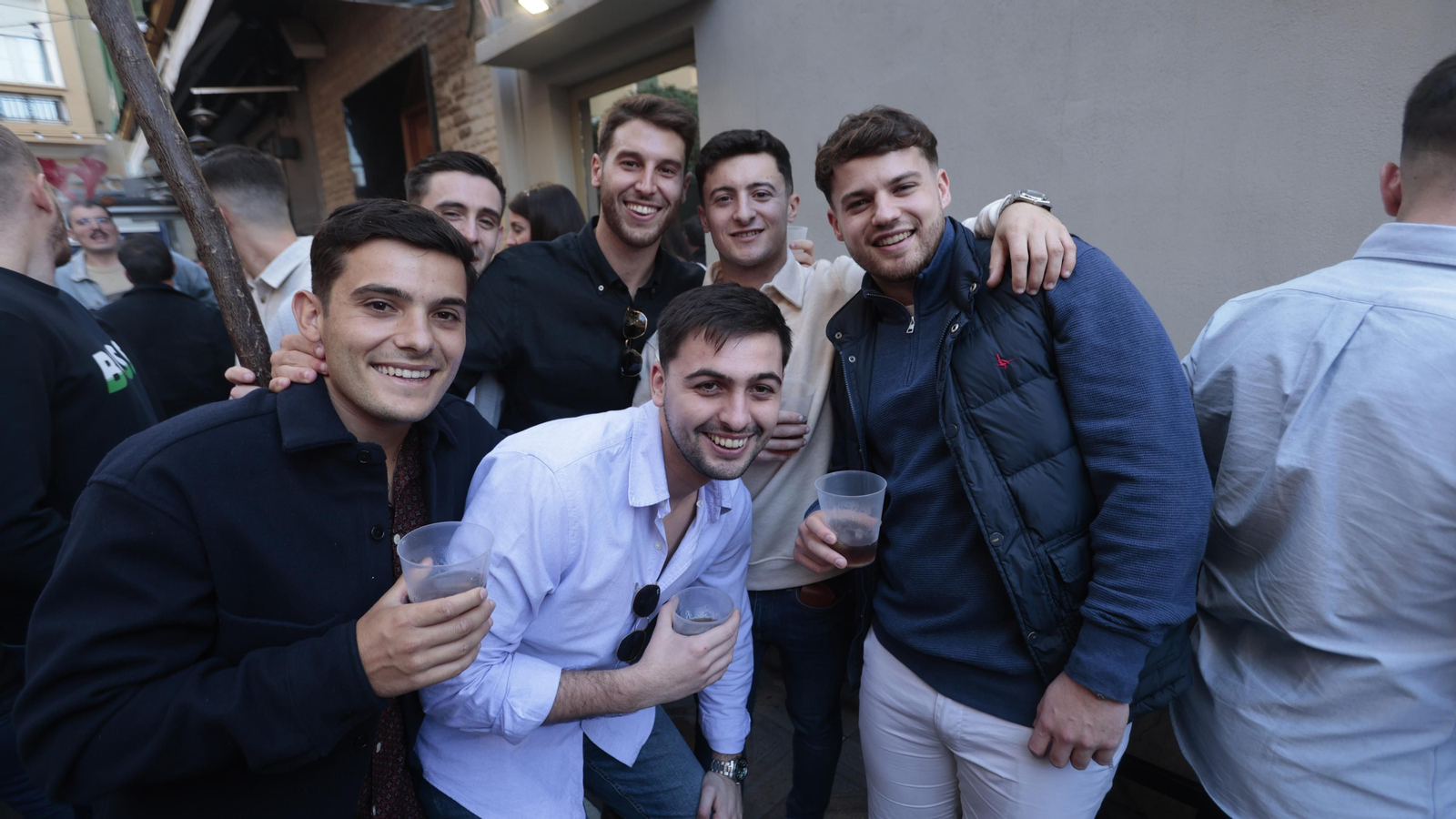 Buscate en las fotos dela celebración del 24 de diciembre en La Línea