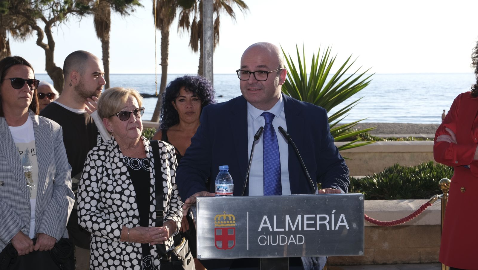 Imágenes de la Inauguración de la Plaza Diego García Molina, hostelero que fue Presidente de ASHAL