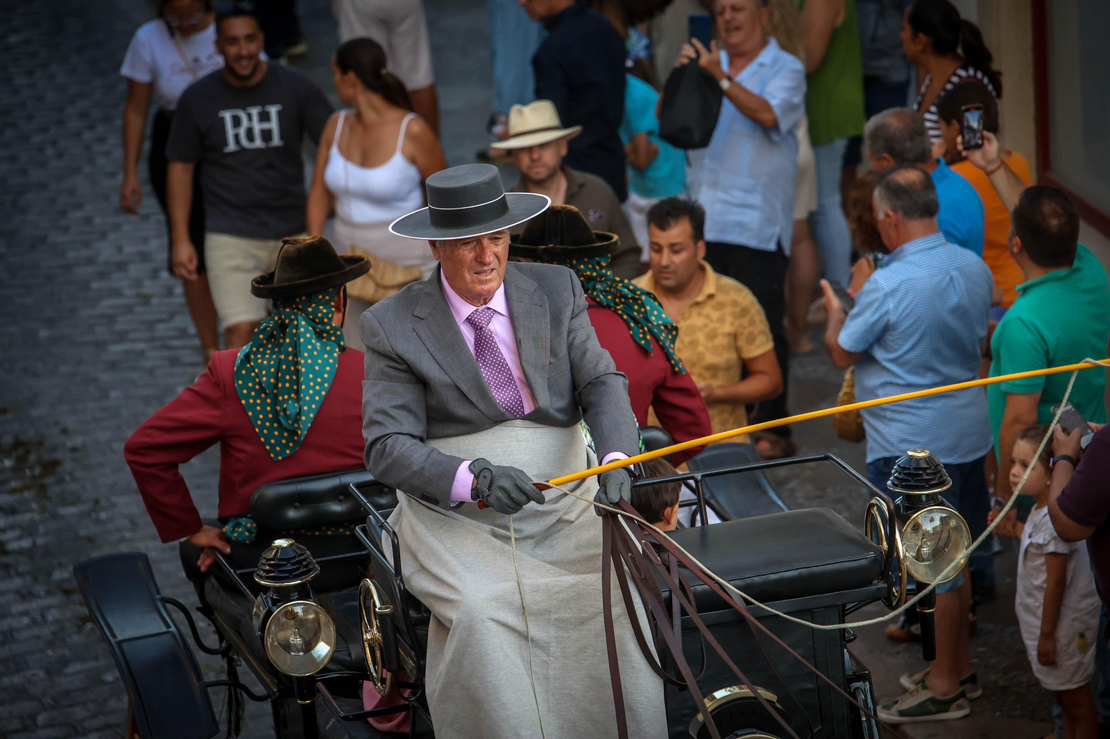 Búscate en la Parada Hípica por el 50 aniversario de Real Escuela en Jerez