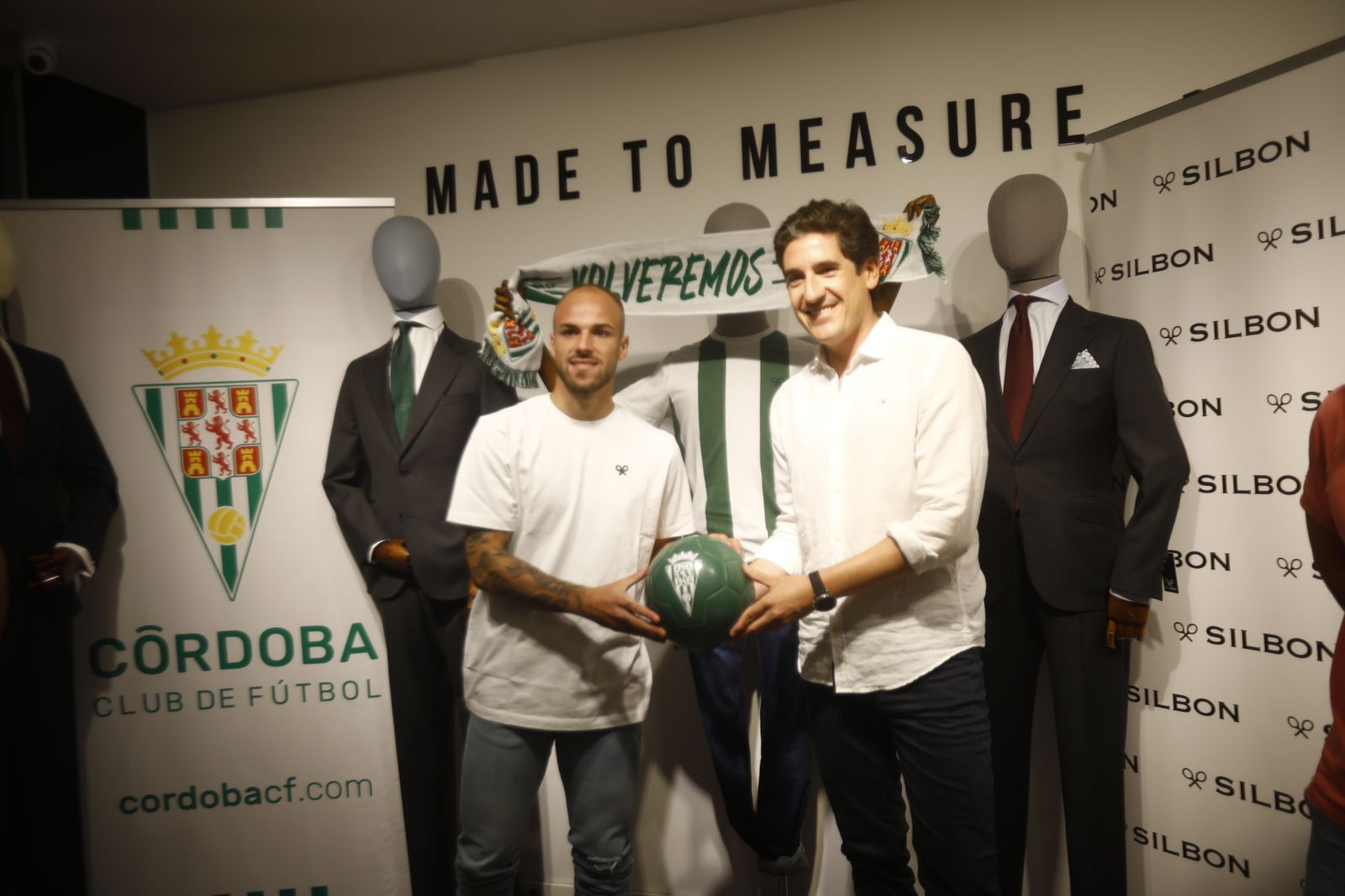 Las imágenes de la presentación de Sergio Benito con el Córdoba CF