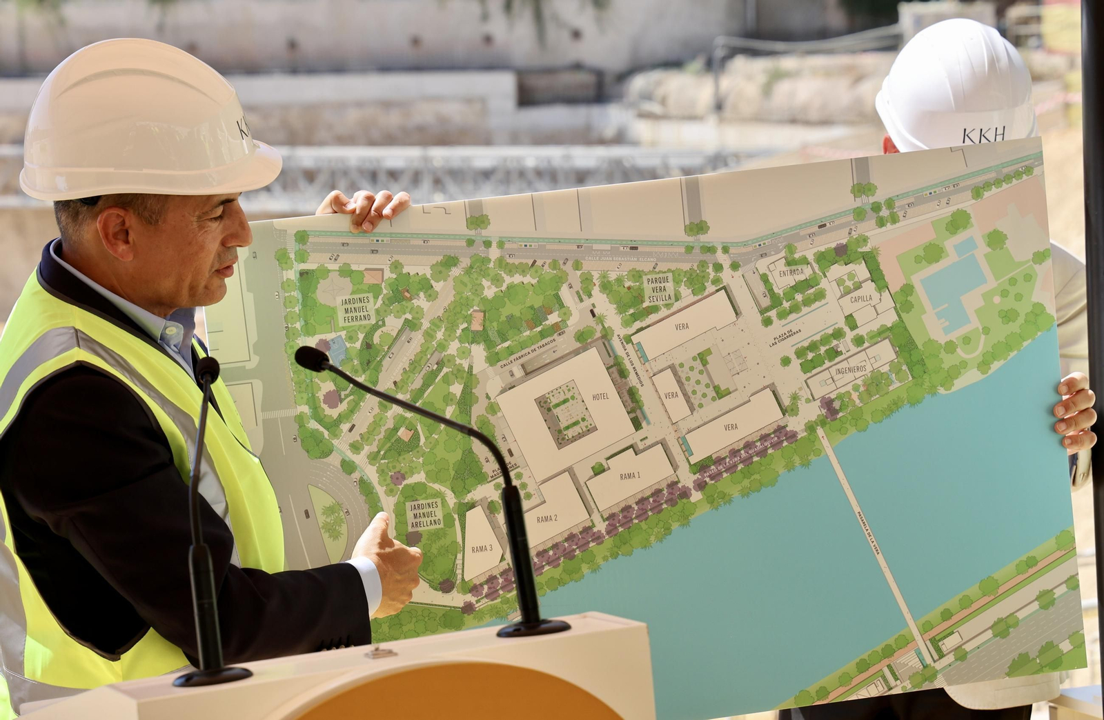 Las obras en la antigua fábrica de tabacos de Altadis, en imágenes