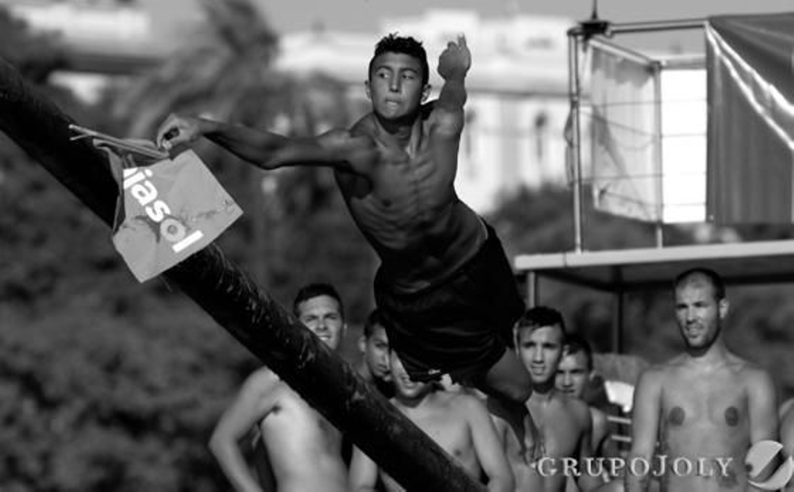 La cucaña de Triana, un clásico de la Velá.

Foto: Juan Carlos Muñoz