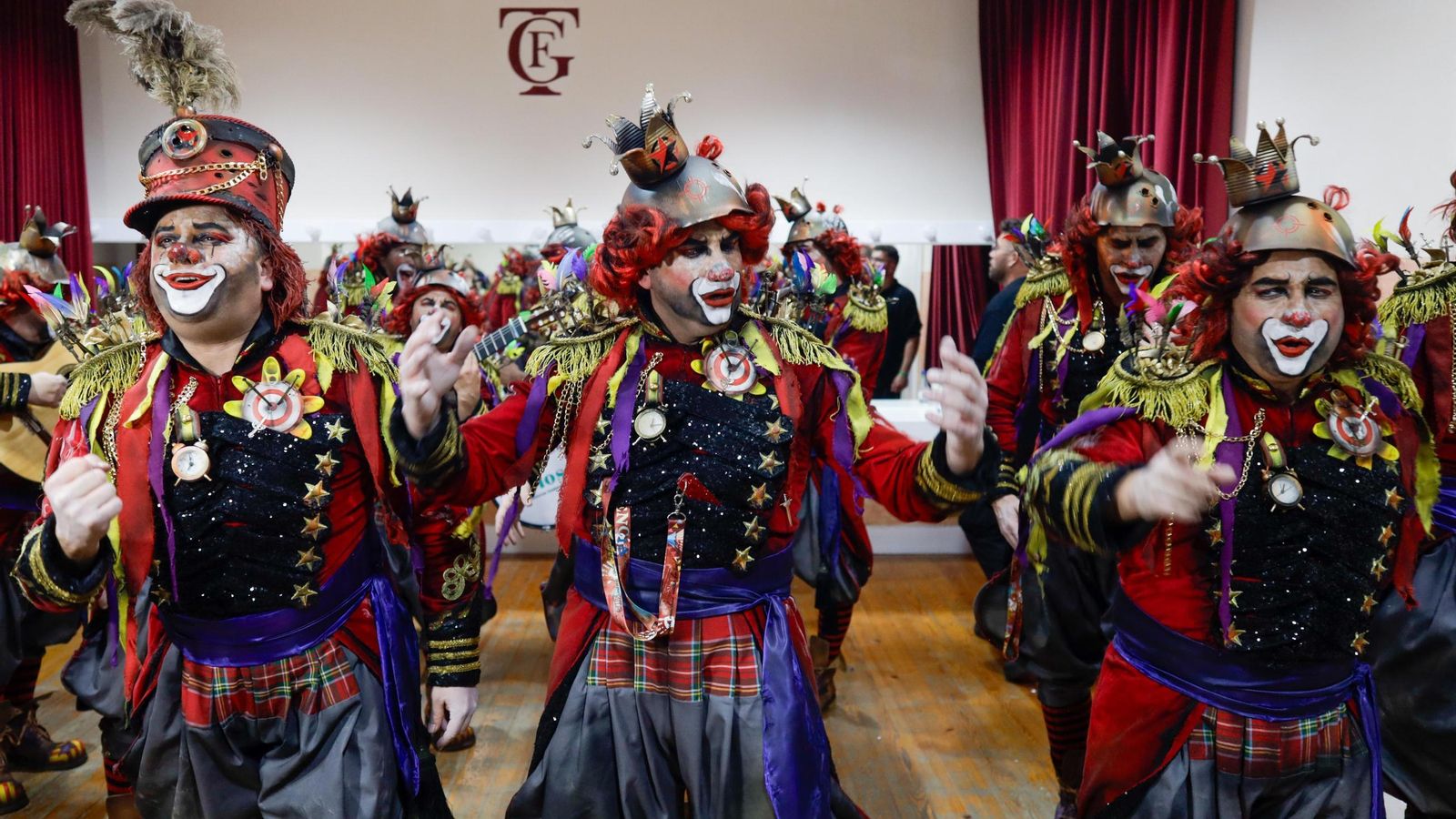 Búscate entre las mejores imágenes de la segunda sesión de cuartos de final del COAC 2025