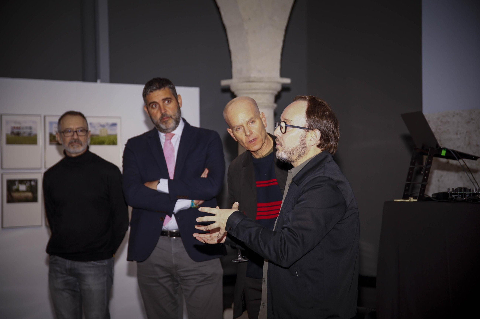 La exposición fotográfica 'Espacio disponible' de Eduardo Nave en el Centro Andaluz de la Fotografía de Almería, en imágenes