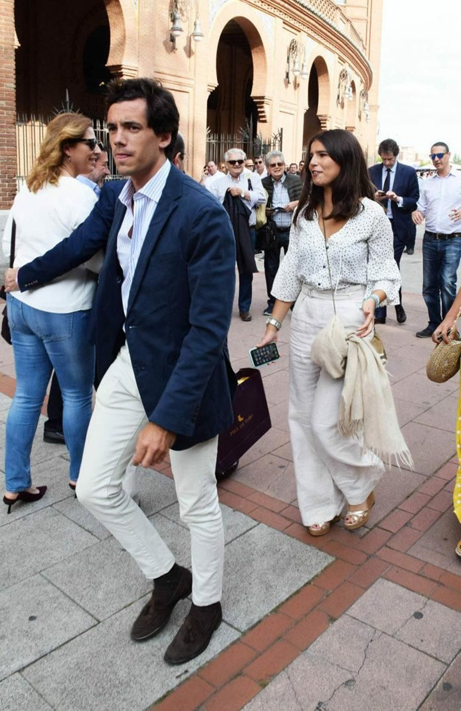 Tana, el miércoles, a su llegada con su novio a Las Ventas.