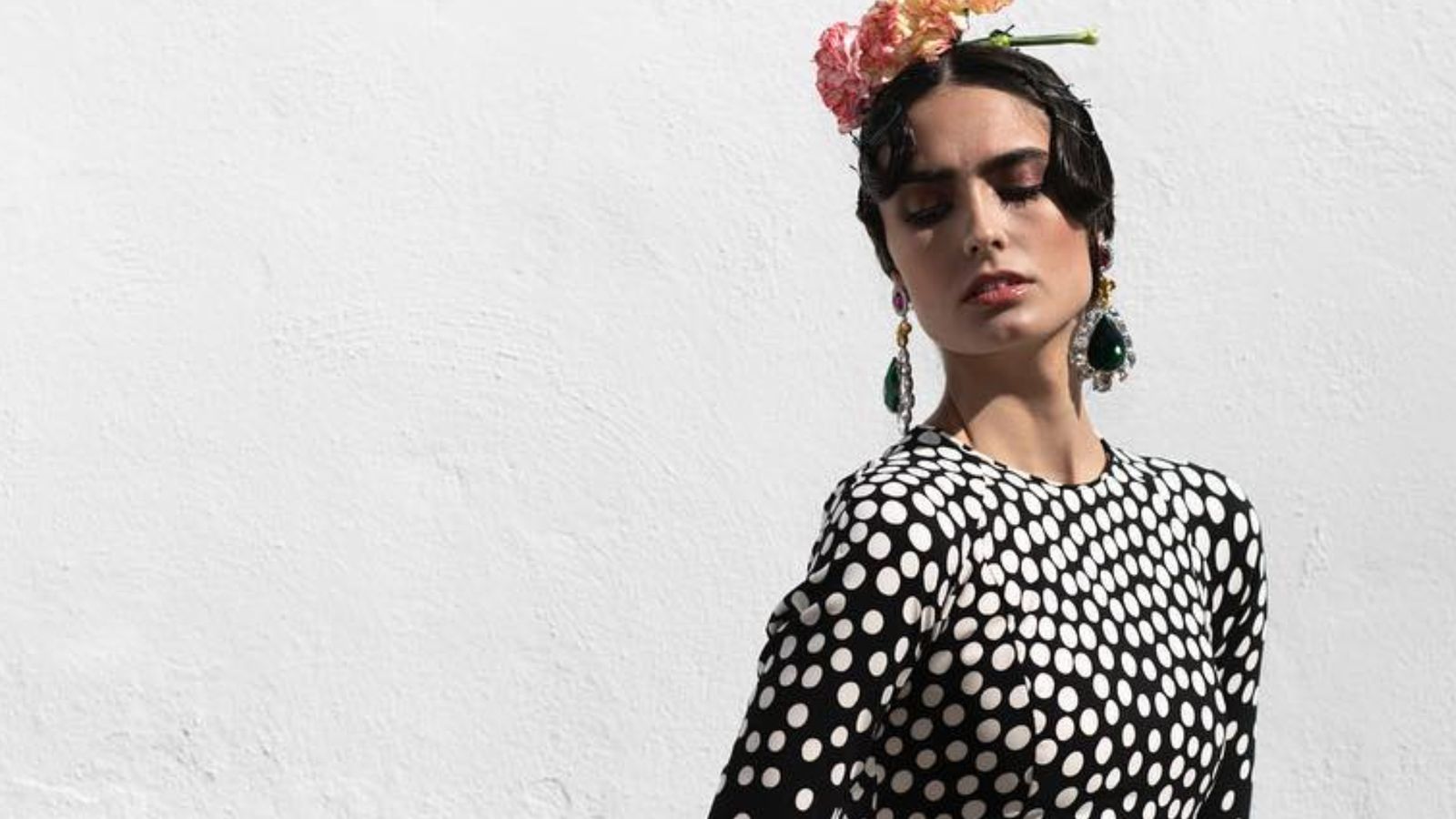 'Desde Córdoba a Sevilla', editorial con los diseños de José Hidalgo realizada por Pedro González