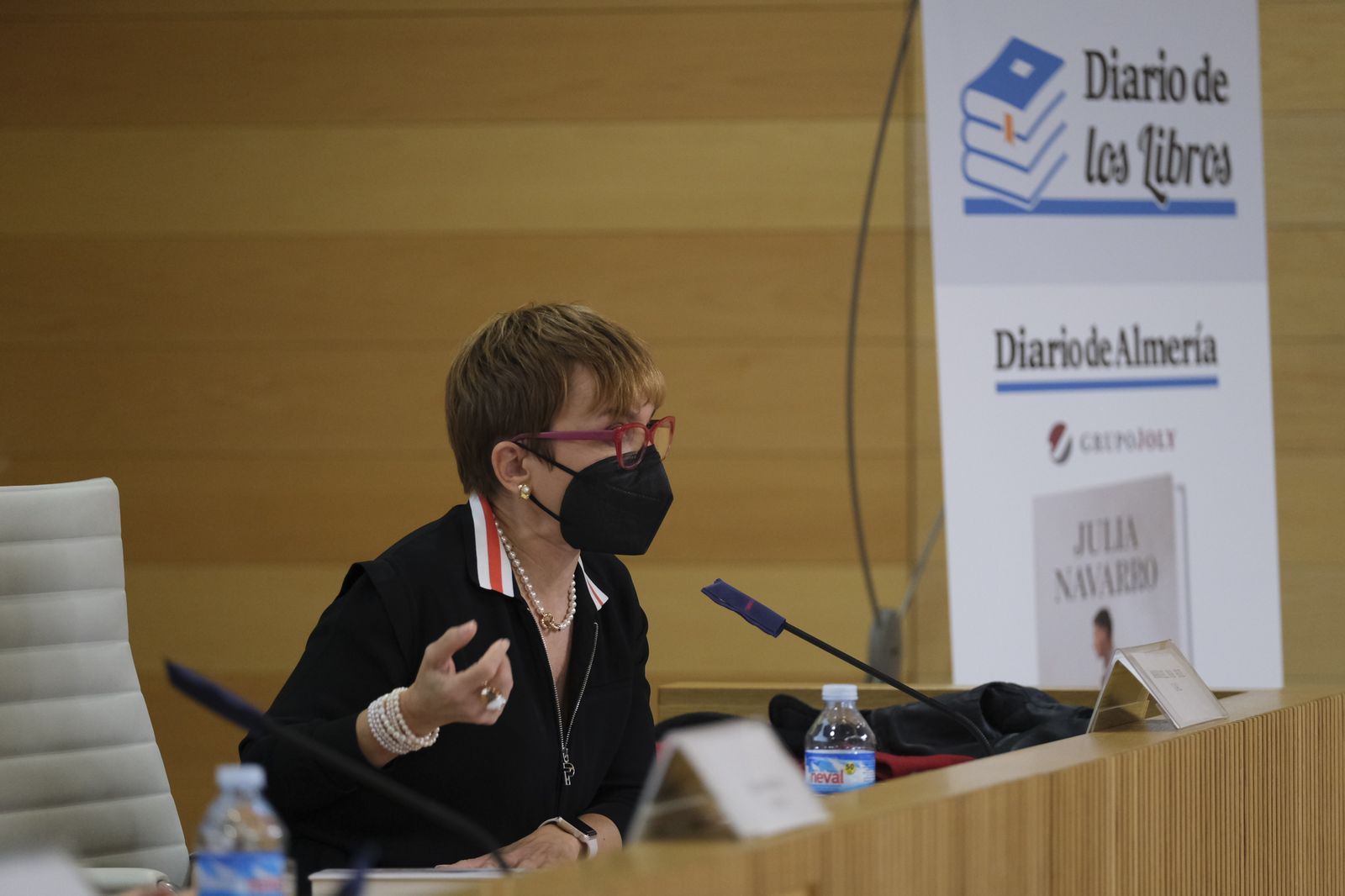 Fotogalería Diario de los Libros, con Julia Navarro. Almería