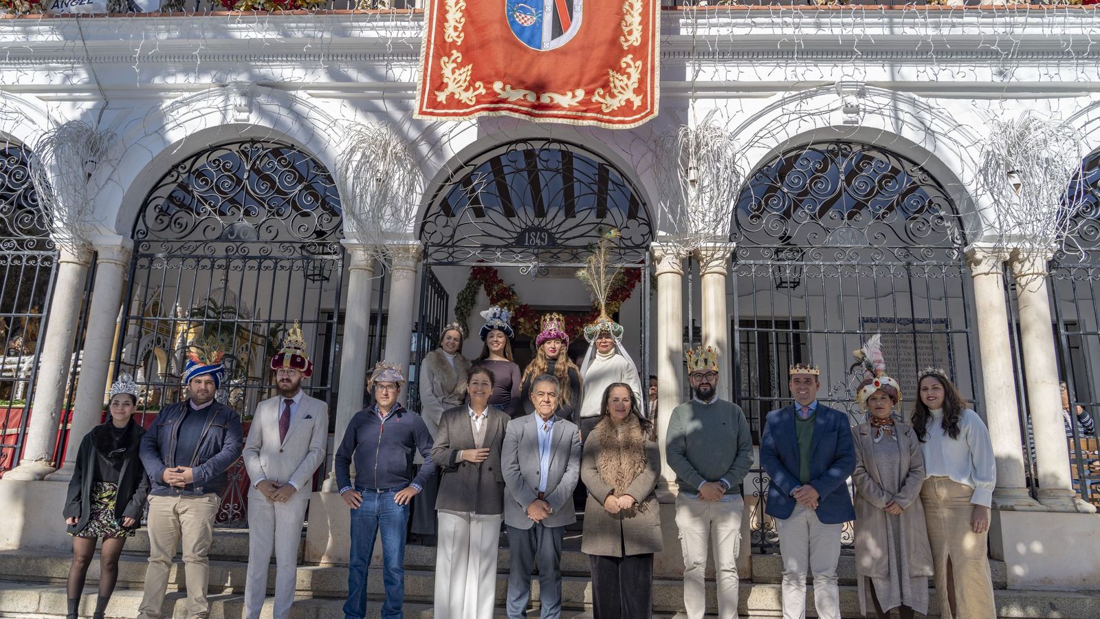Coronación de los Reyes Magos y las Estrellas de la Ilusicón de Almonte, El Rocío y Matalascañas.