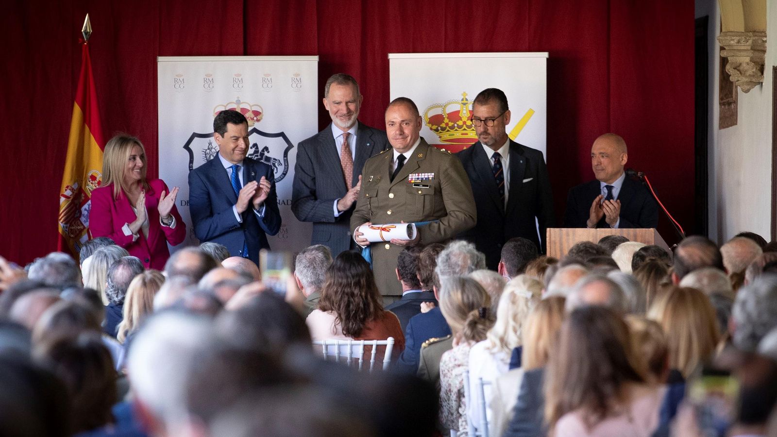 Las fotos de Felipe VI en el Real Monasterio de San Jerónimo de Granada en la reunión de las Reales Maestranzas de España