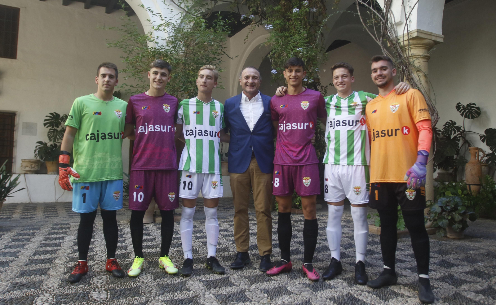 La presentación de las camisetas del Atlético Cordobés, en imágenes