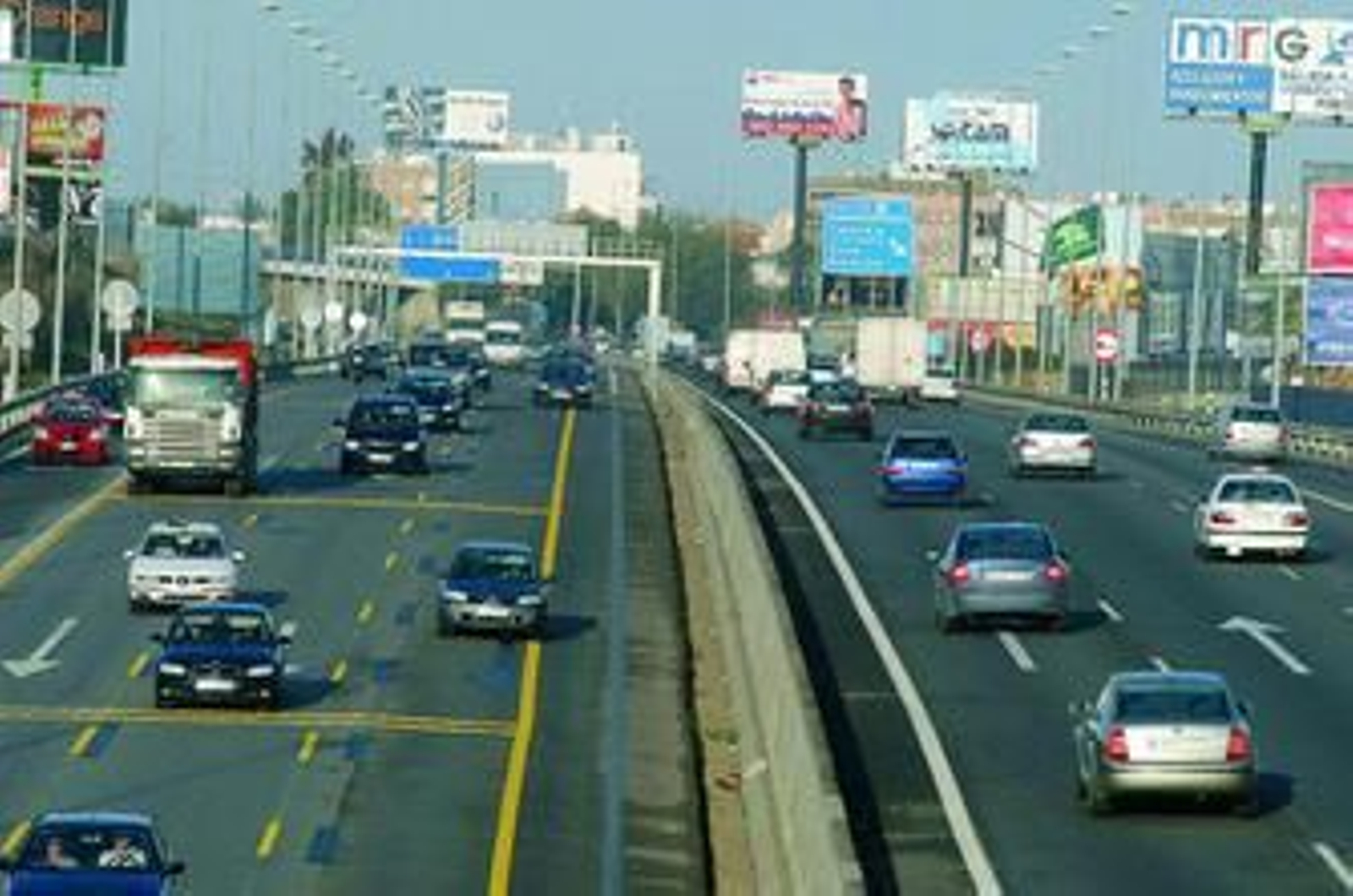 La A-49, a su paso por Castilleja de la Cuesta