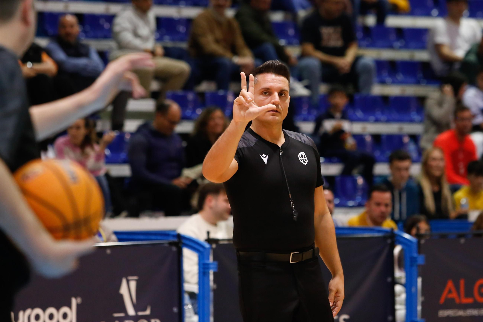 Las fotos del Udea-Zornotza de la Segunda FEB