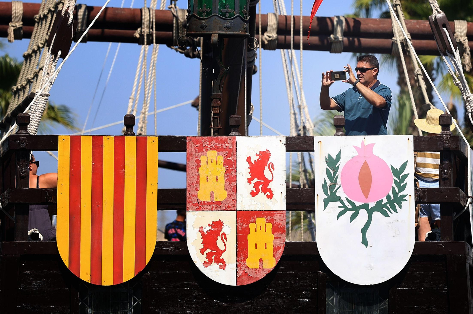 Imágenes de la Jornada de Puertas Abiertas del Muelle de las Carabelas con motivo del 3 de agosto