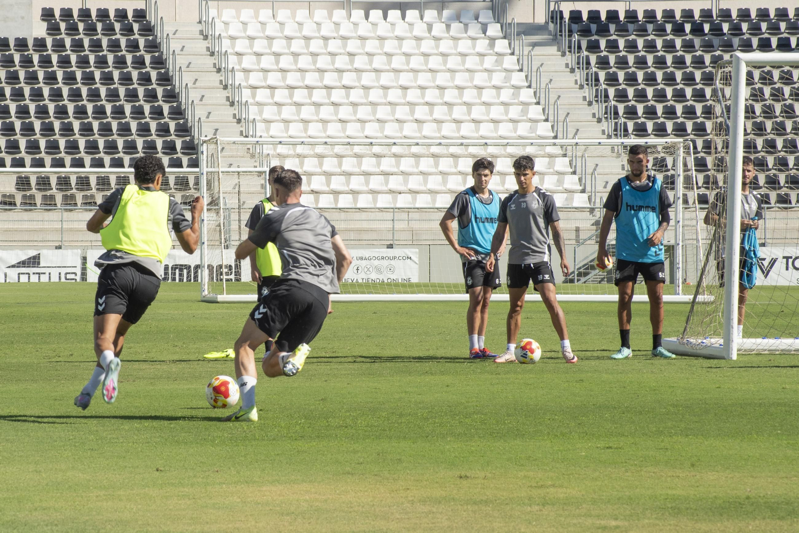 Las fotos del entrenamiento de la Balona del miércoles previo al estreno liguero