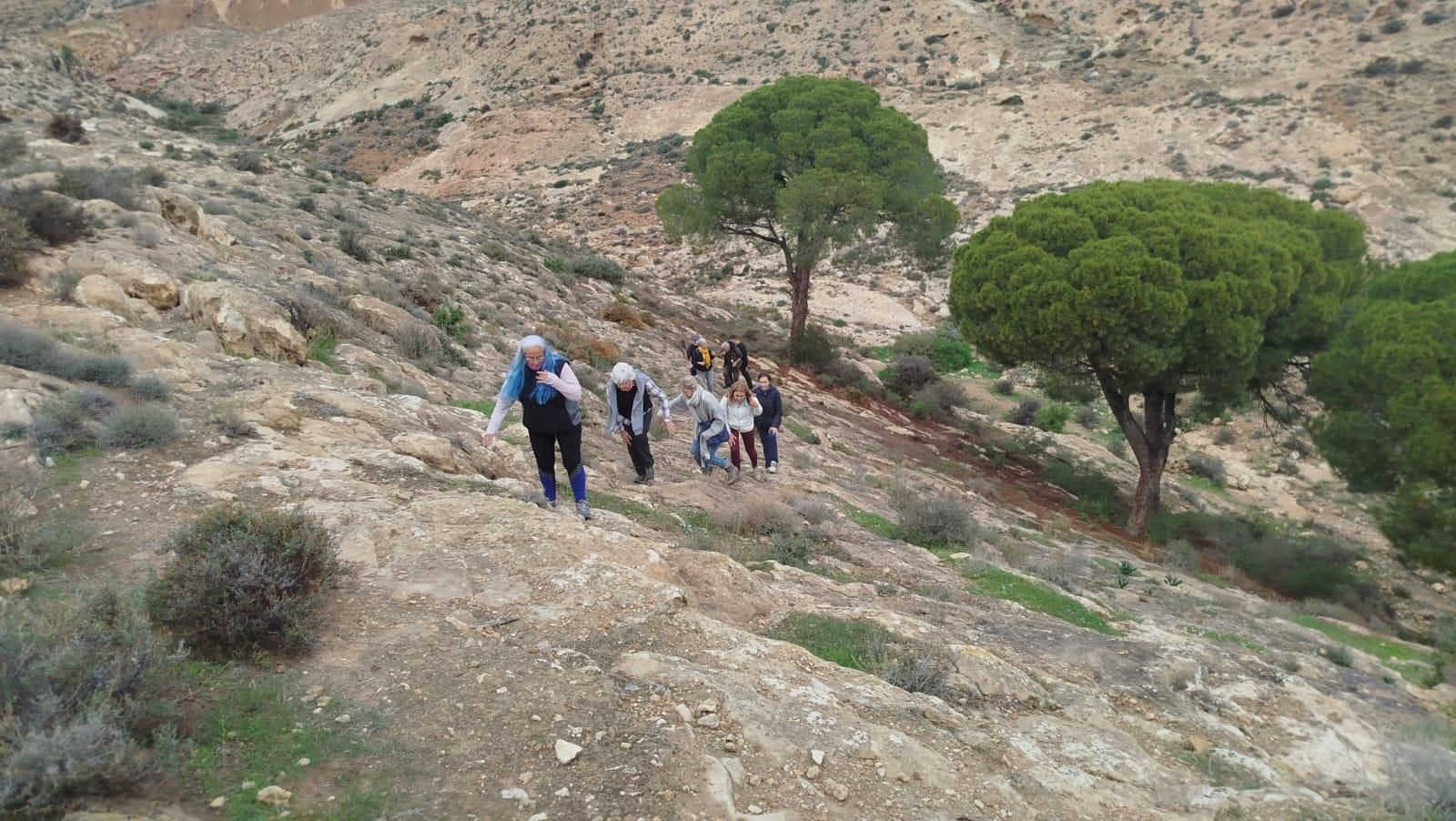 Participantes en el sendero patrimonial Entre Murallas.