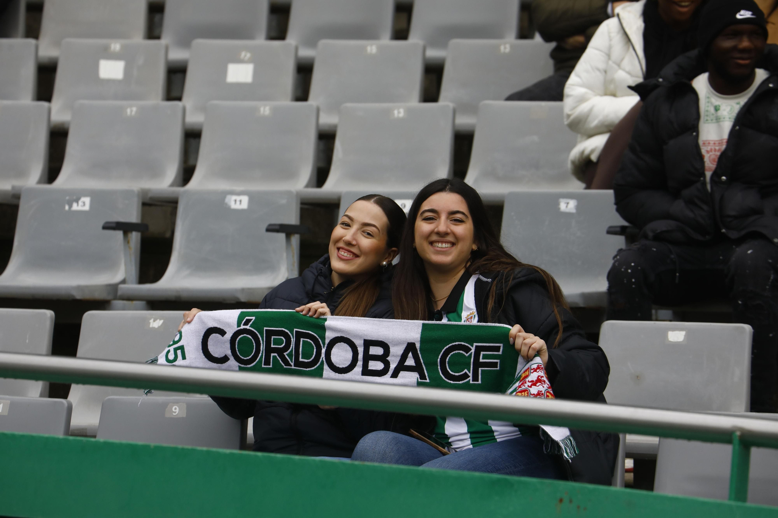 El ambiente en las gradas de El Arcángel para el Córdoba CF - Cultural Leonesa, en imágenes