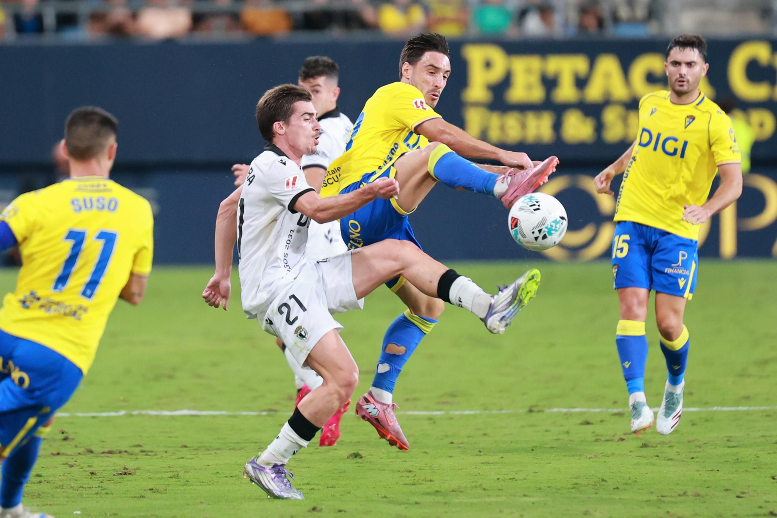 Las imágenes del Cádiz CF-Burgos