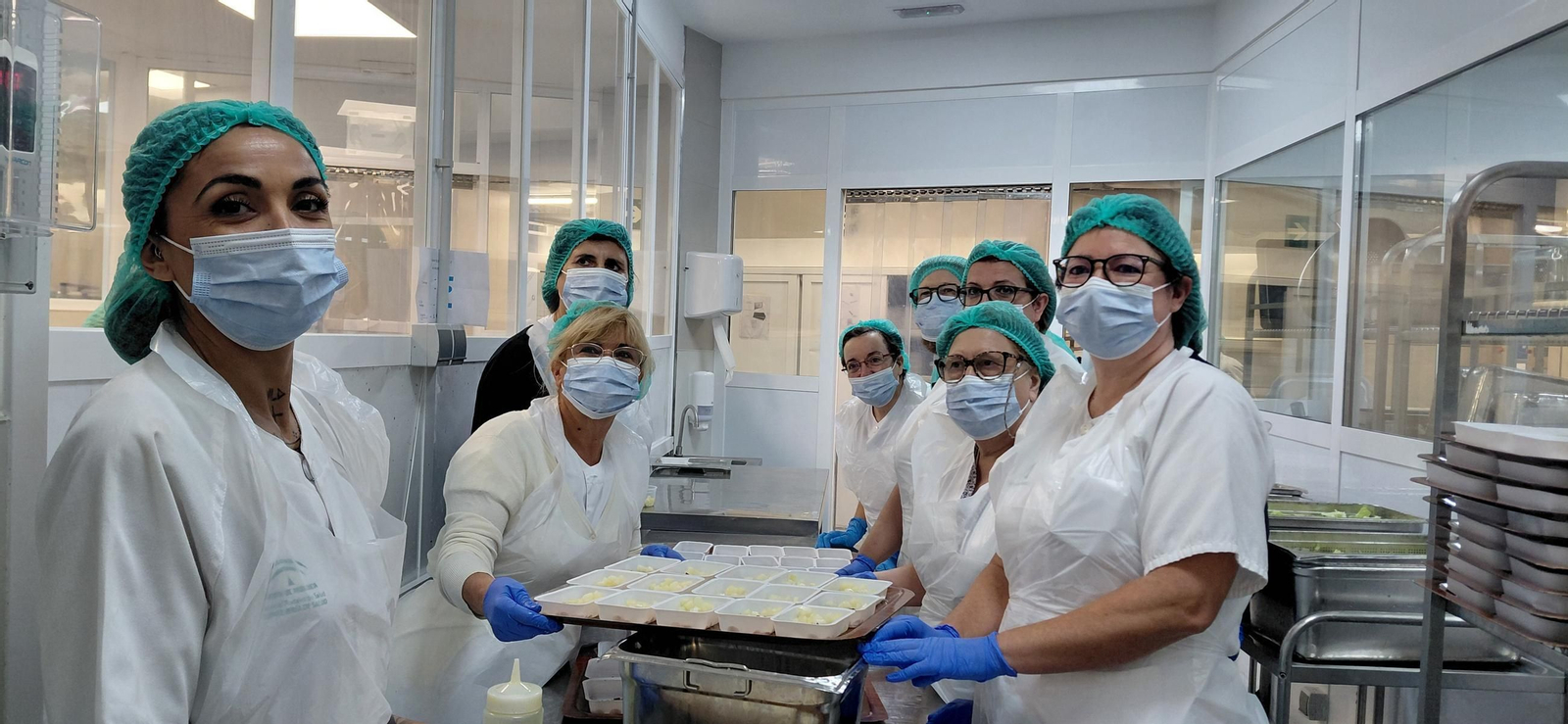 Daniel del Toro lleva su 'toque del chef' a las cocinas del Hospital Virgen Macarena Daniel del Toro lleva su 'toque del chef' a las cocinas del Hospital Virgen Macarena