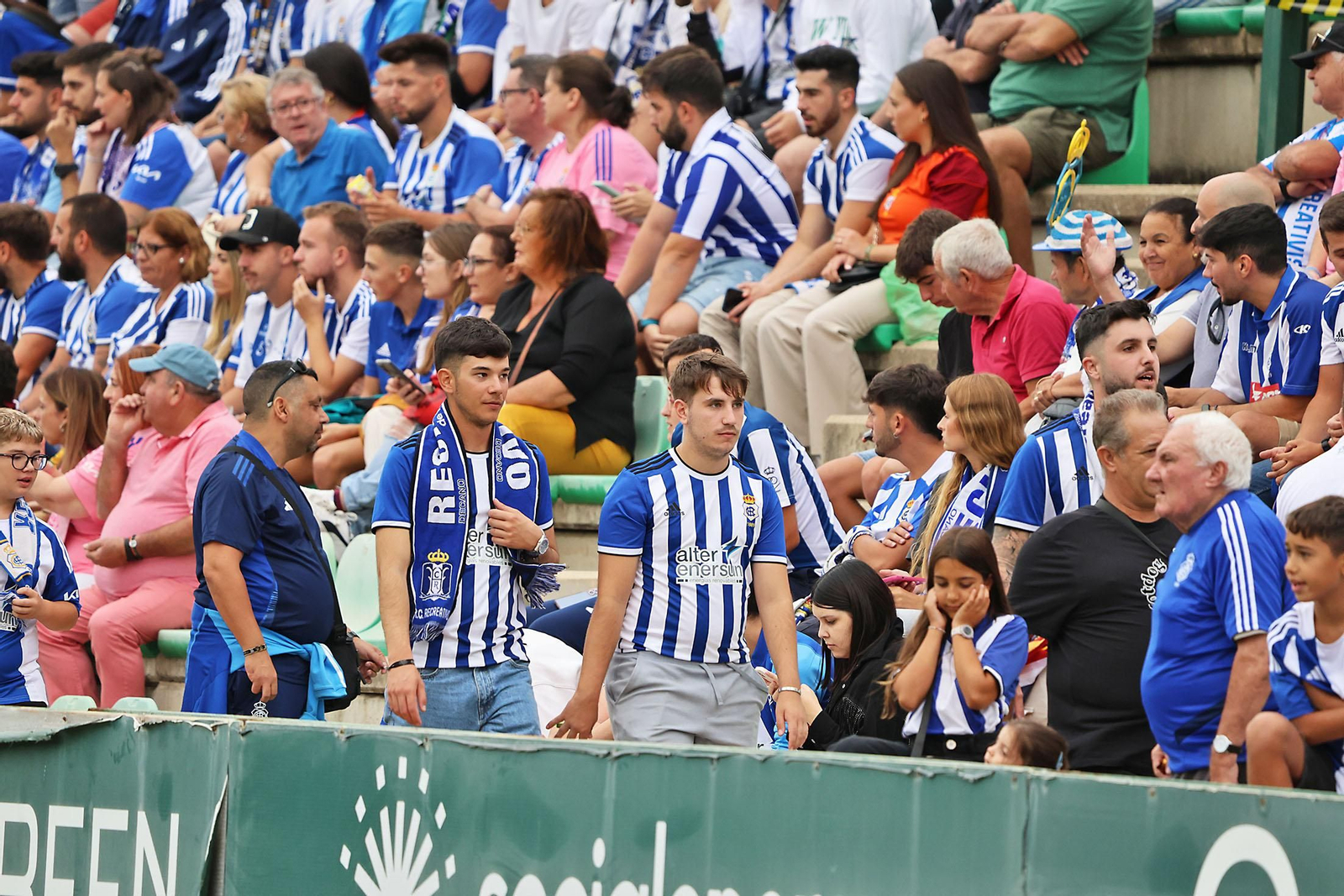 Búscate en las gradas del Betis Deportivo-Recreativo de Huelva