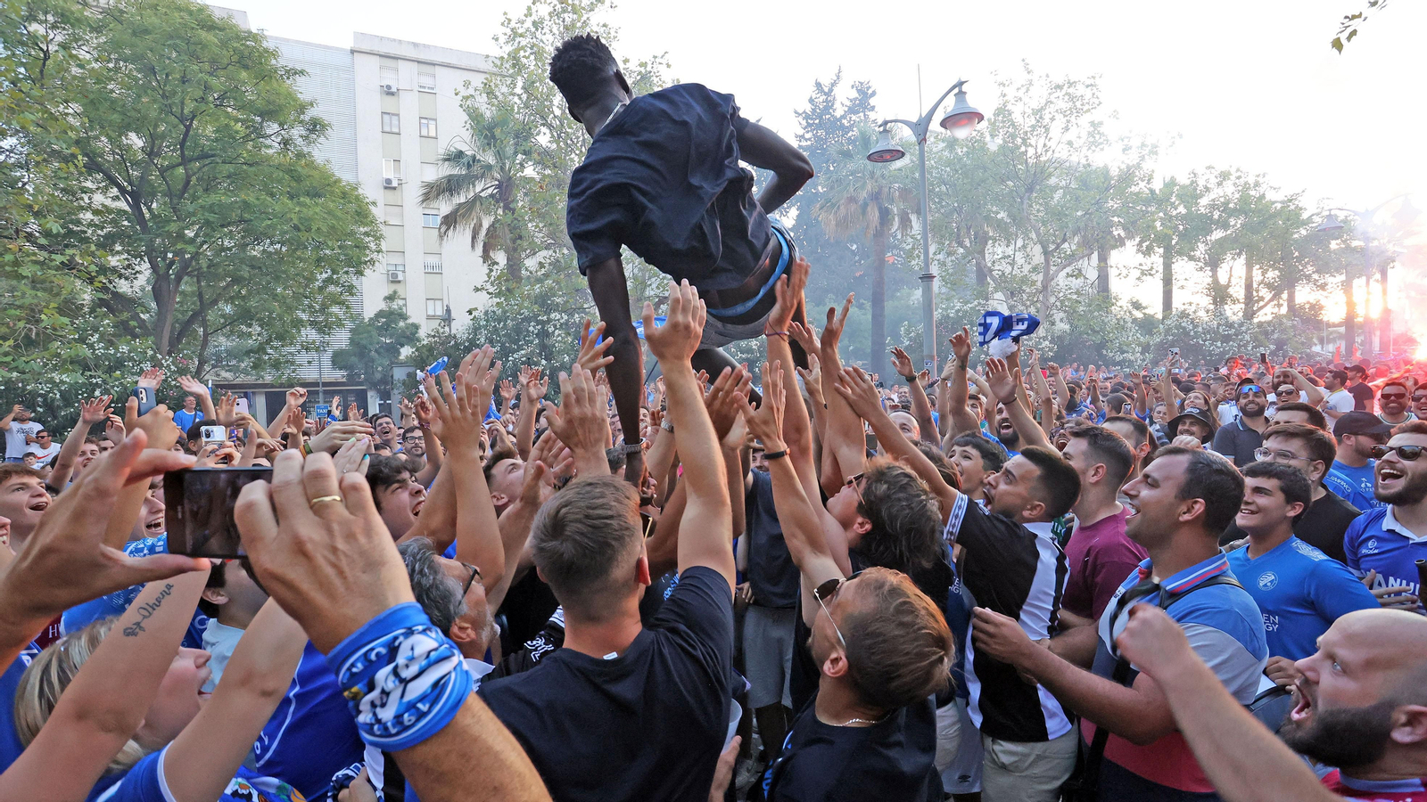 El Xerez DFC celebra su ascenso en la Plaza del Caballo