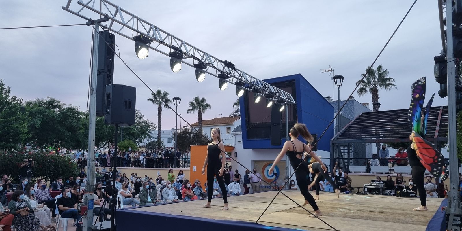 Momento de una de las actuaciones grupales.