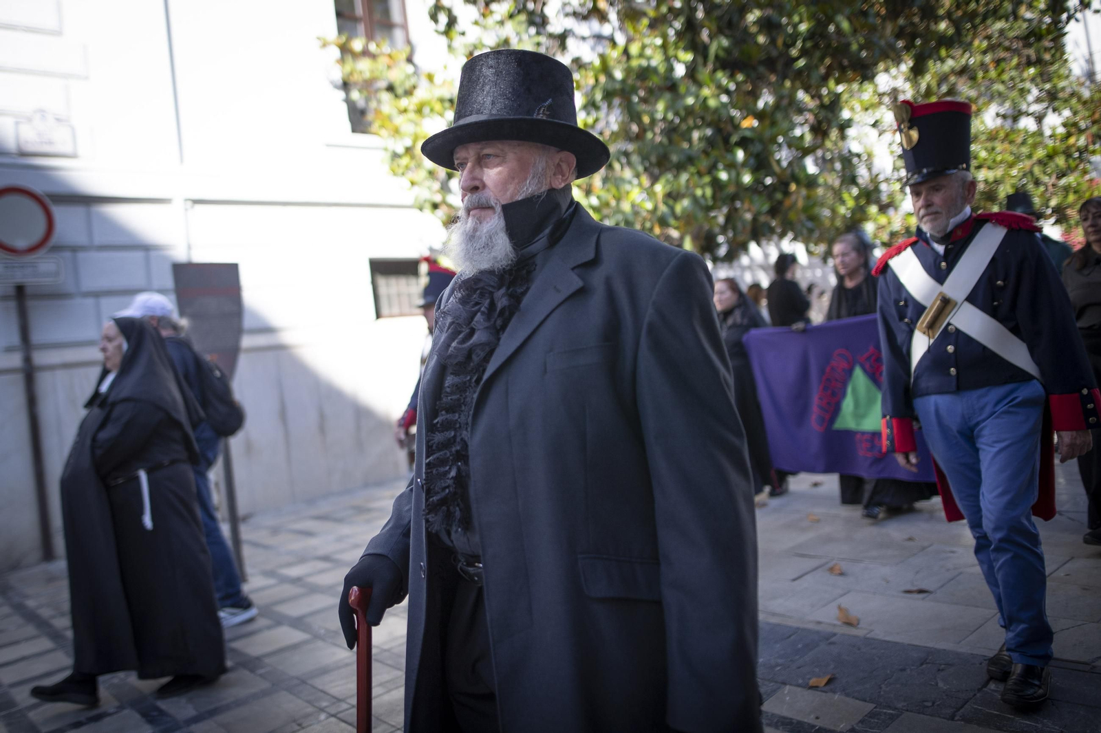 Las mejores imágenes de la tradicional proecesión en honor a Mariana Pineda en Granada