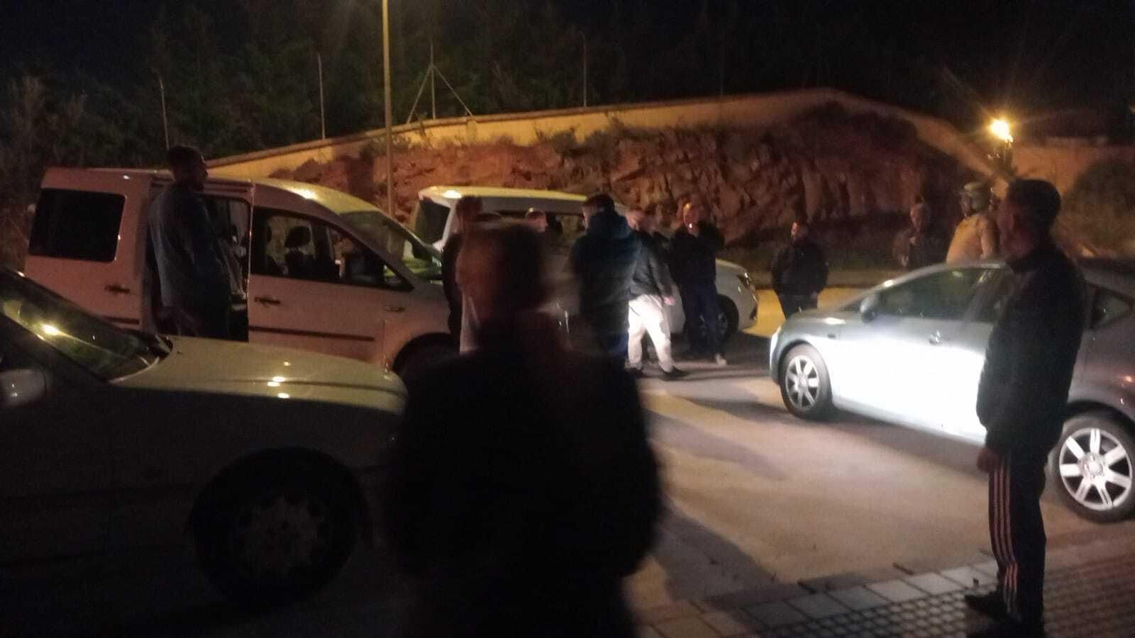 Patrulla formada por los vecinos de Jarazmín.