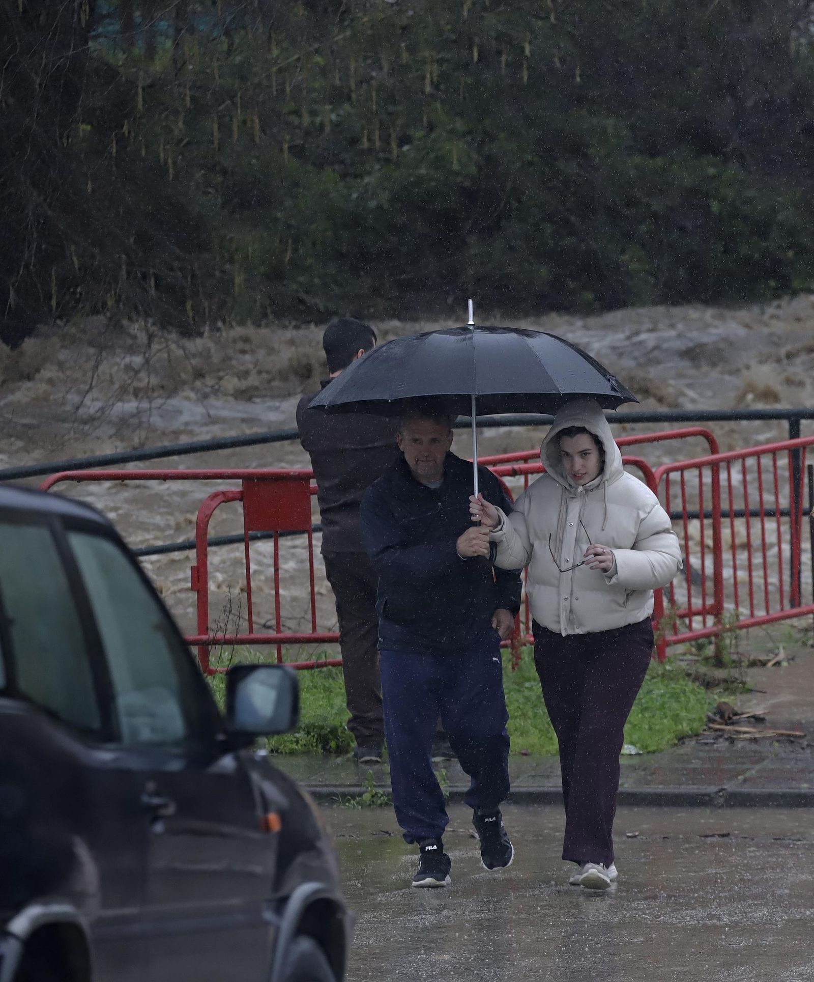 Fotos del temporal de lluvia y viento por la borrasca Kristin en Jimena de la Frontera, San Pablo de Buceite y San Martín del Tesorillo