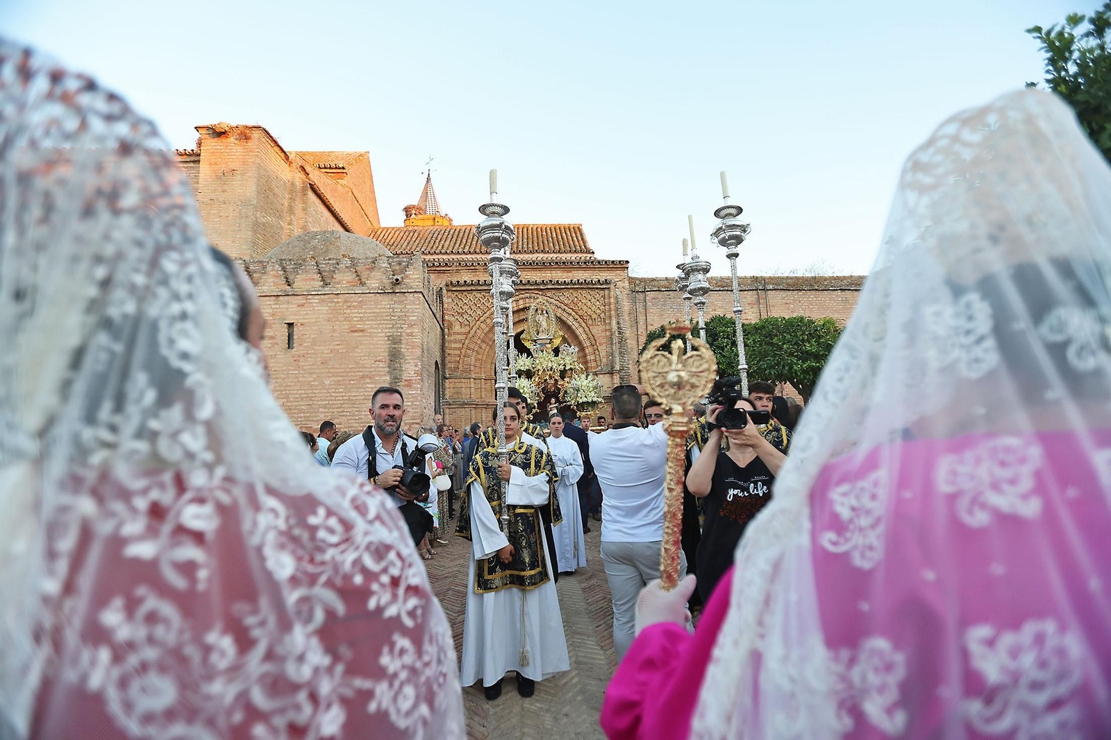 Imágenes de la procesión de Nuestra Señora de los Milagros en Palos de la Frontera Imágenes de la procesión de Nuestra Señora de los Milagros en Palos de la Frontera