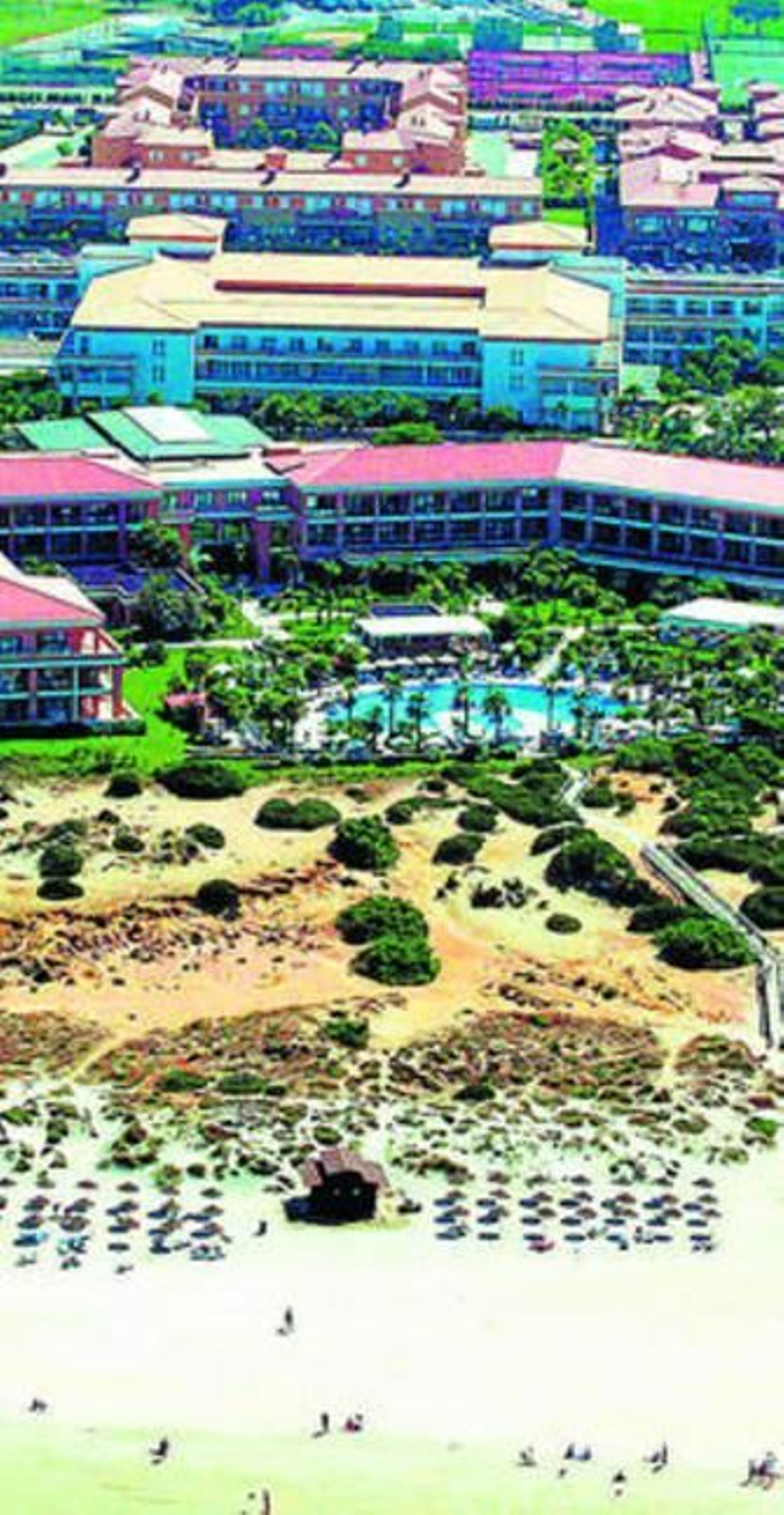 Hotel de la urbanización de Novo Sancti Petri en Chiclana.