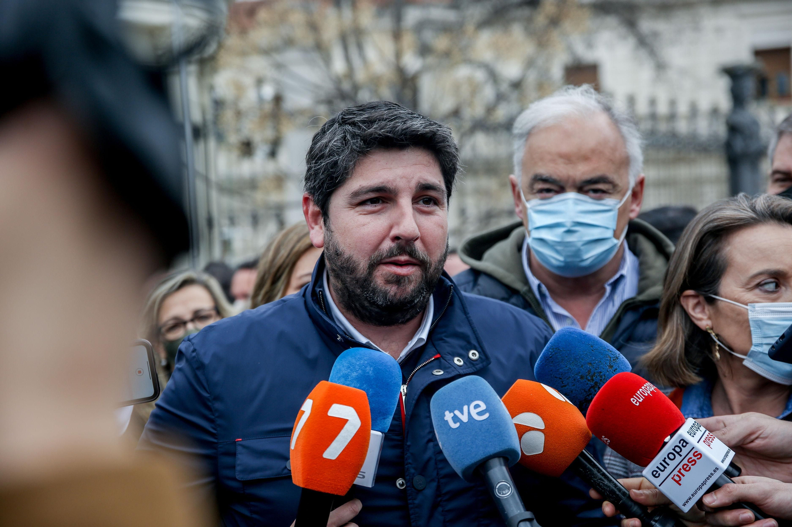 Tractores, rehalas de perros de caza y caballos en la manifestación del campo en Madrid