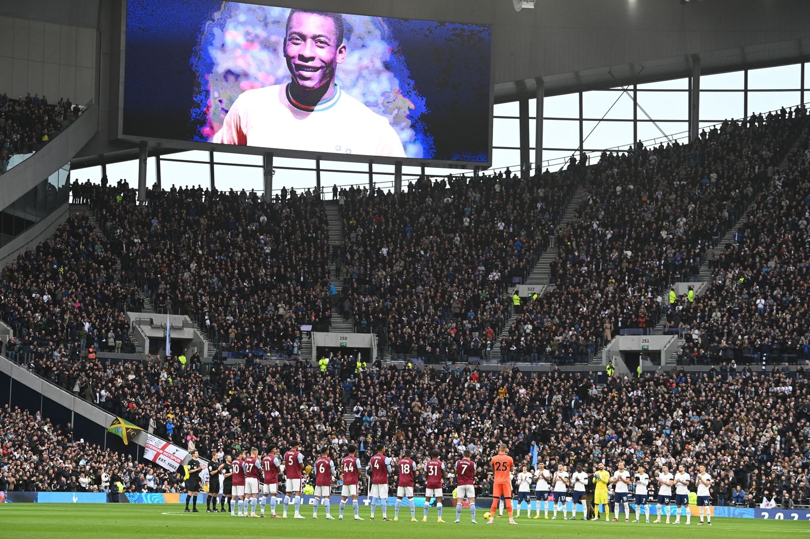 Las fotos del homenaje del fútbol mundial a Pelé