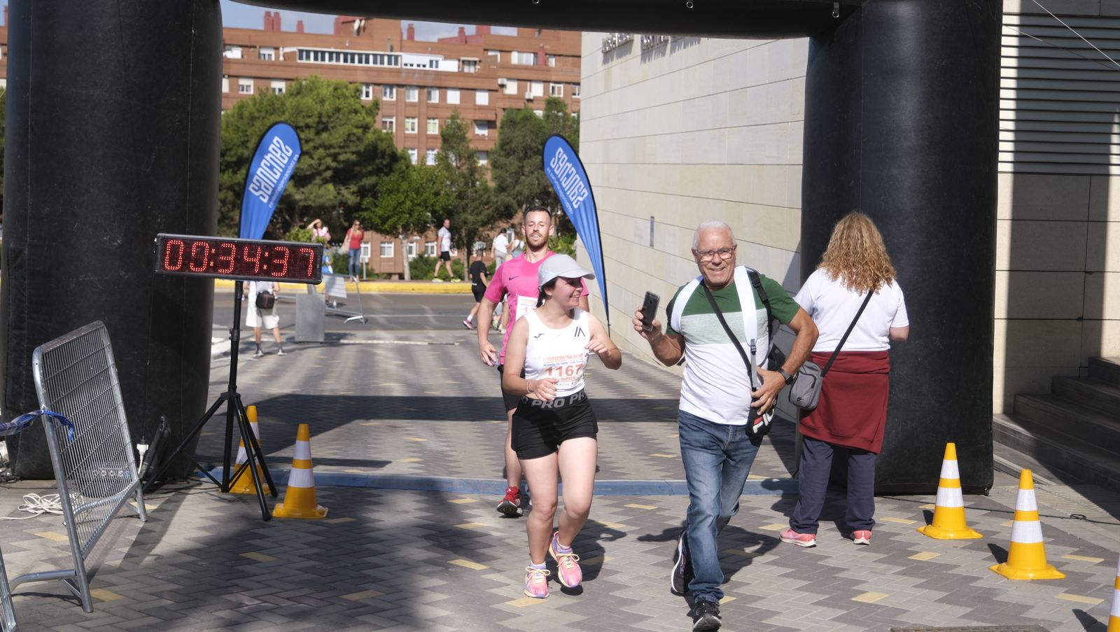 Imágenes de la II Carrera Sin Humo, en Almería