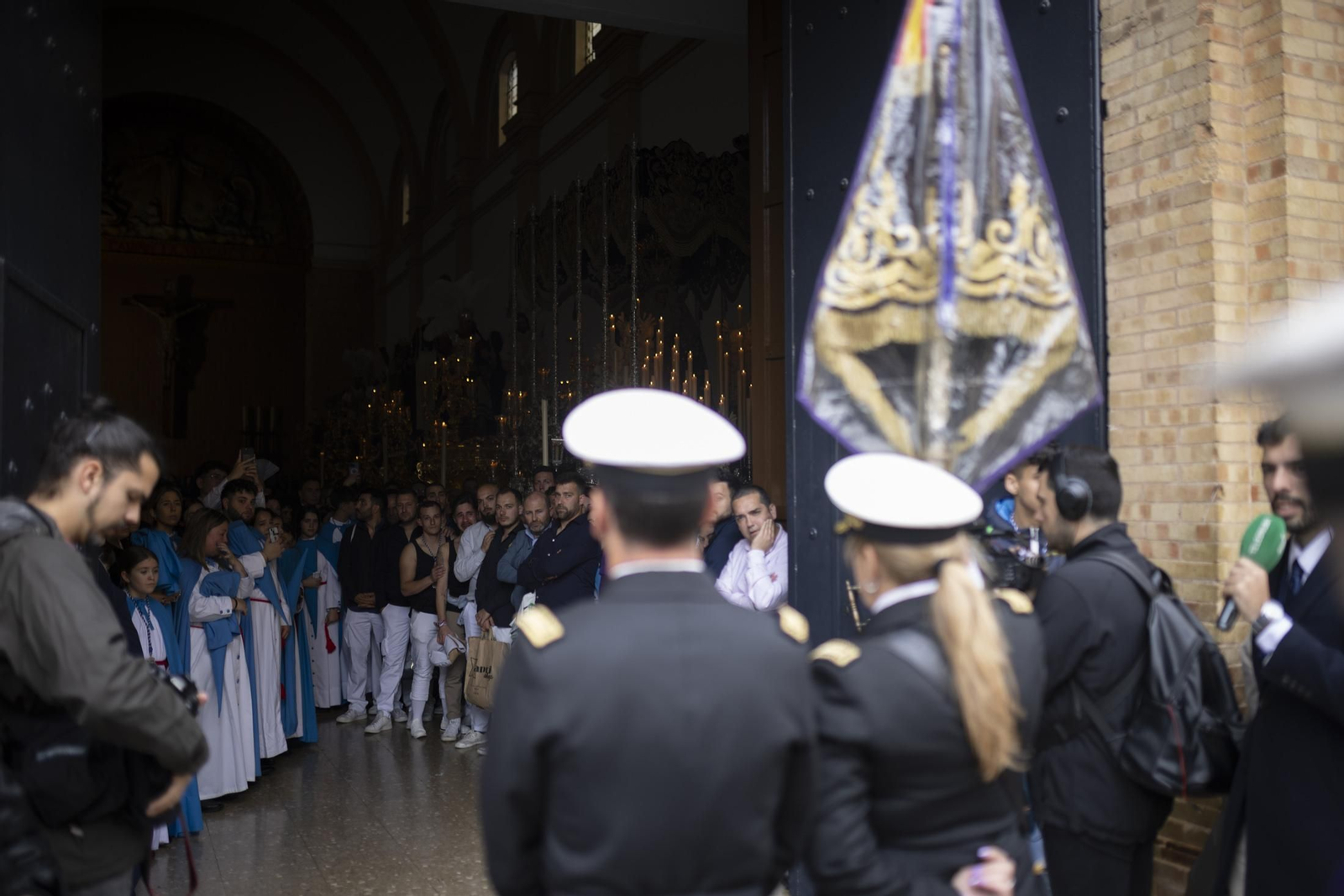 Las mejores imágenes del Miércoles Santo en Huelva: Hermandad de la Victoria