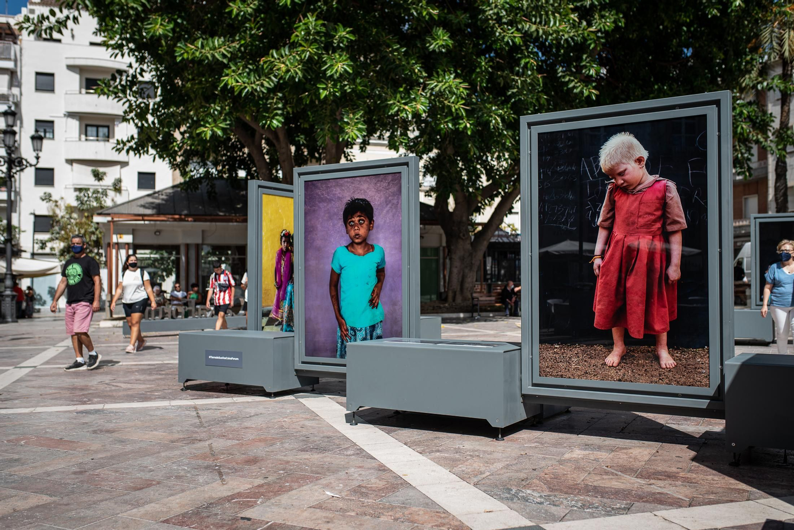 La presentación de la exposición de Cristina García Rodero "Tierra de Sueños" en imágenes