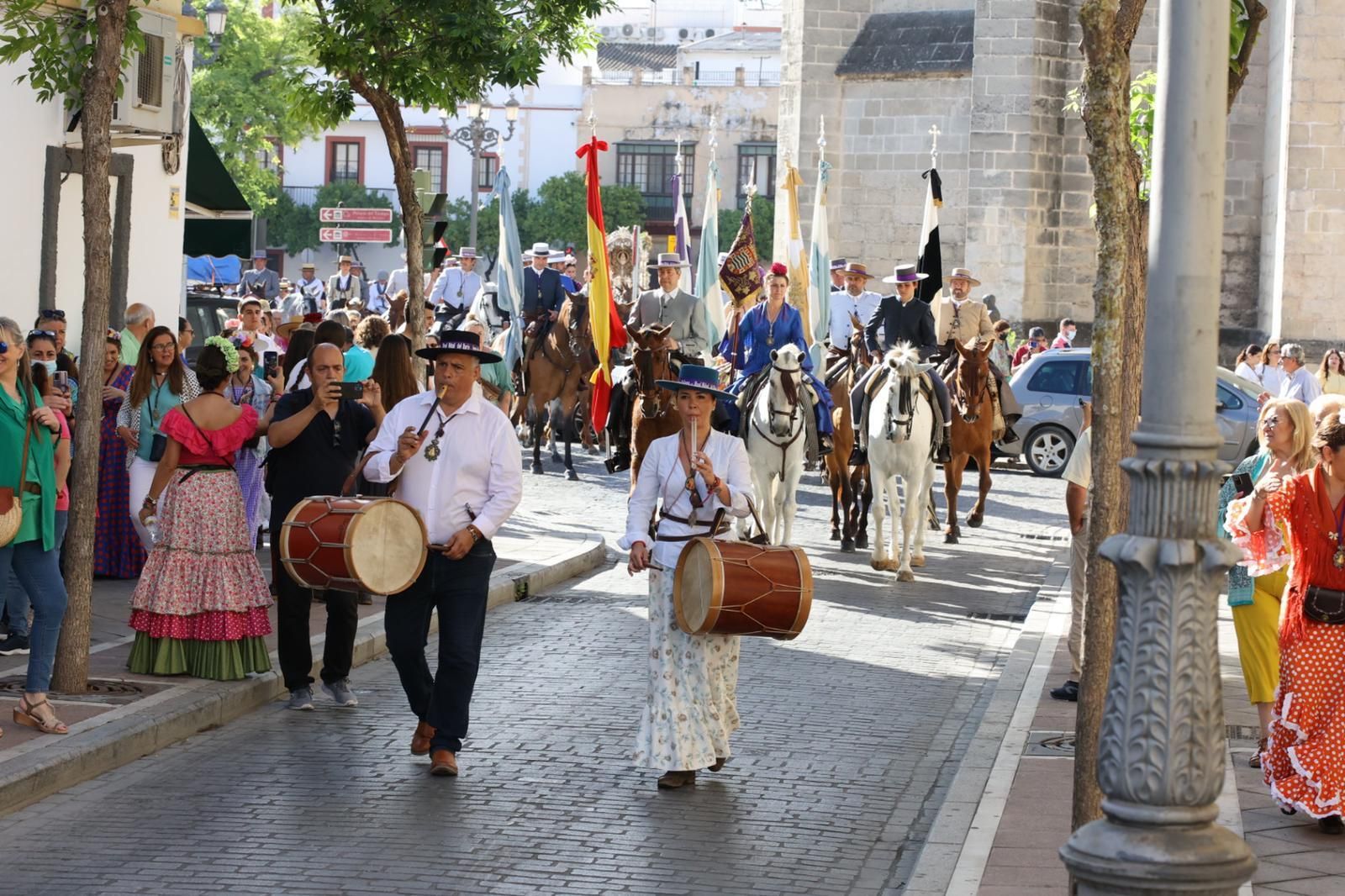 La salida de la Hermandad del Rocío de Jerez, en imágenes