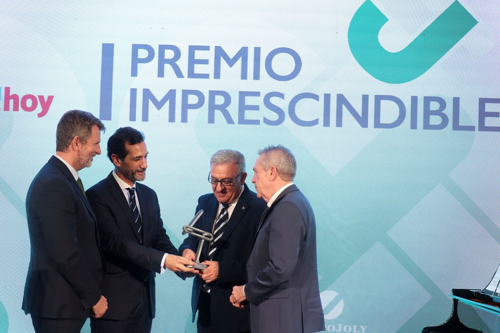 Todas las fotos del I Premio Imprescindibles, del Grupo Joly