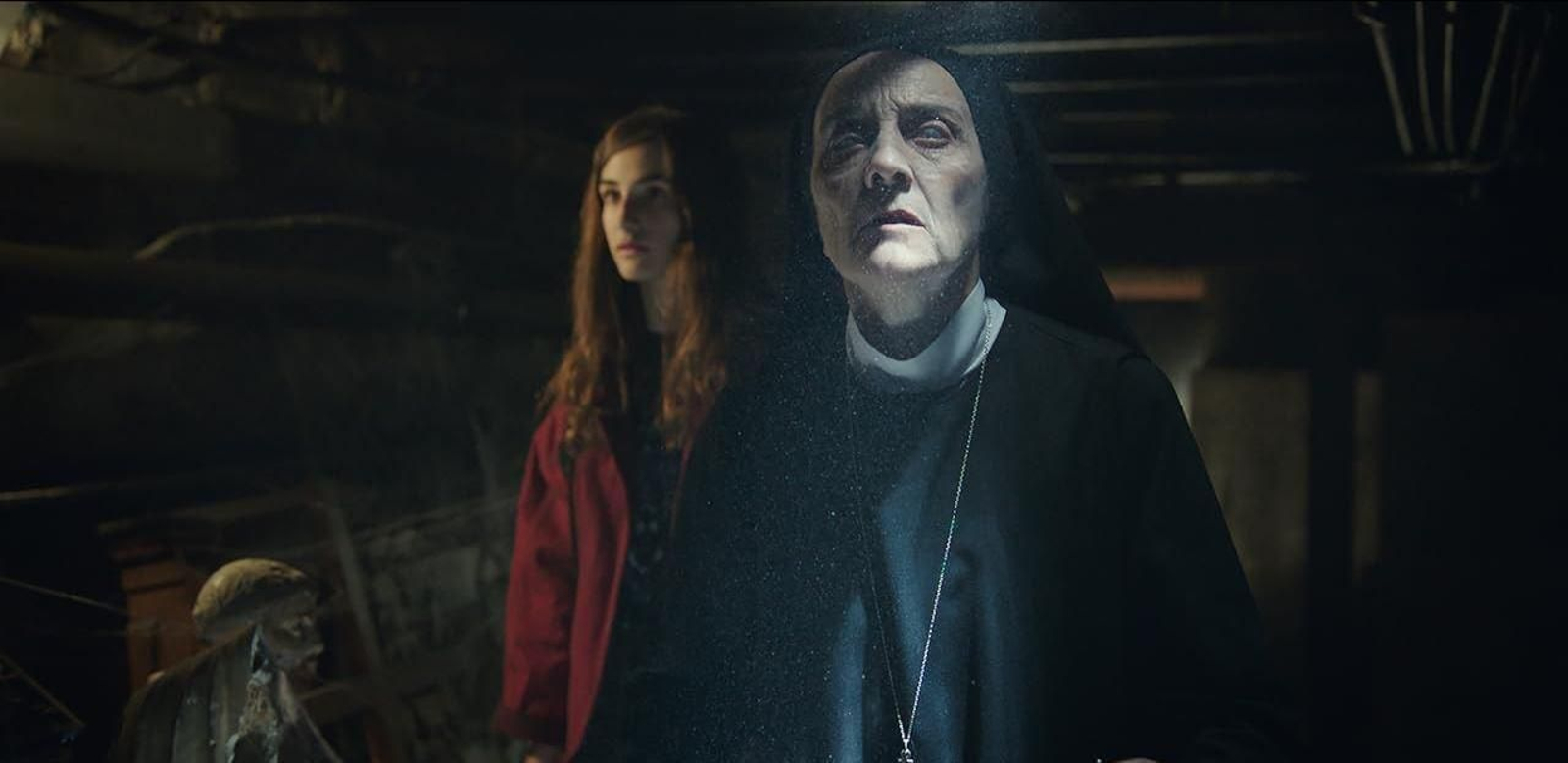 Consuelo Trujillo, en primer término, y Sandra Escacena, en Verónica (2017)