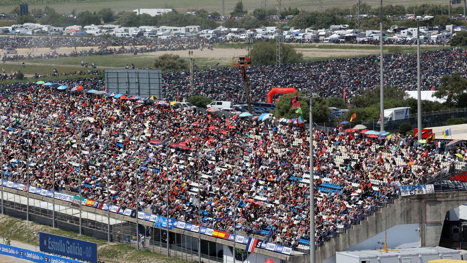 Búscate en el sábado del Gran Premio de España 2025 en el Circuito de Jerez - Ángel Nieto