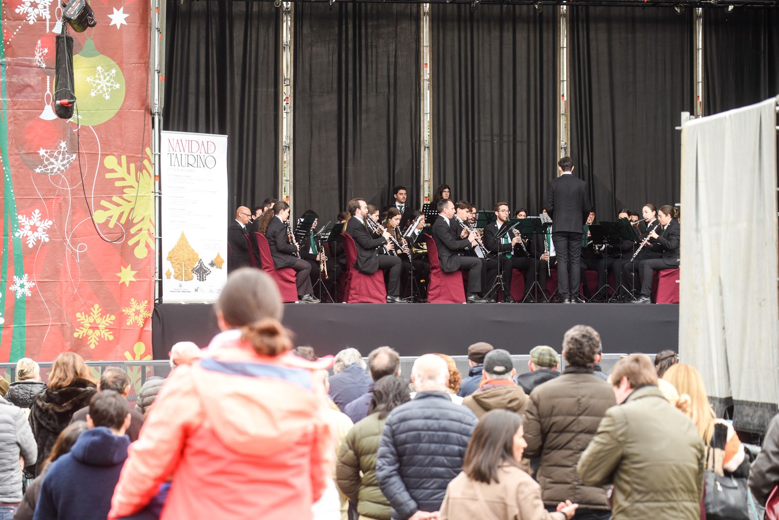 El concierto 'Pasodobles para despedir el año' en la plaza de las Tendillas, en imágenes