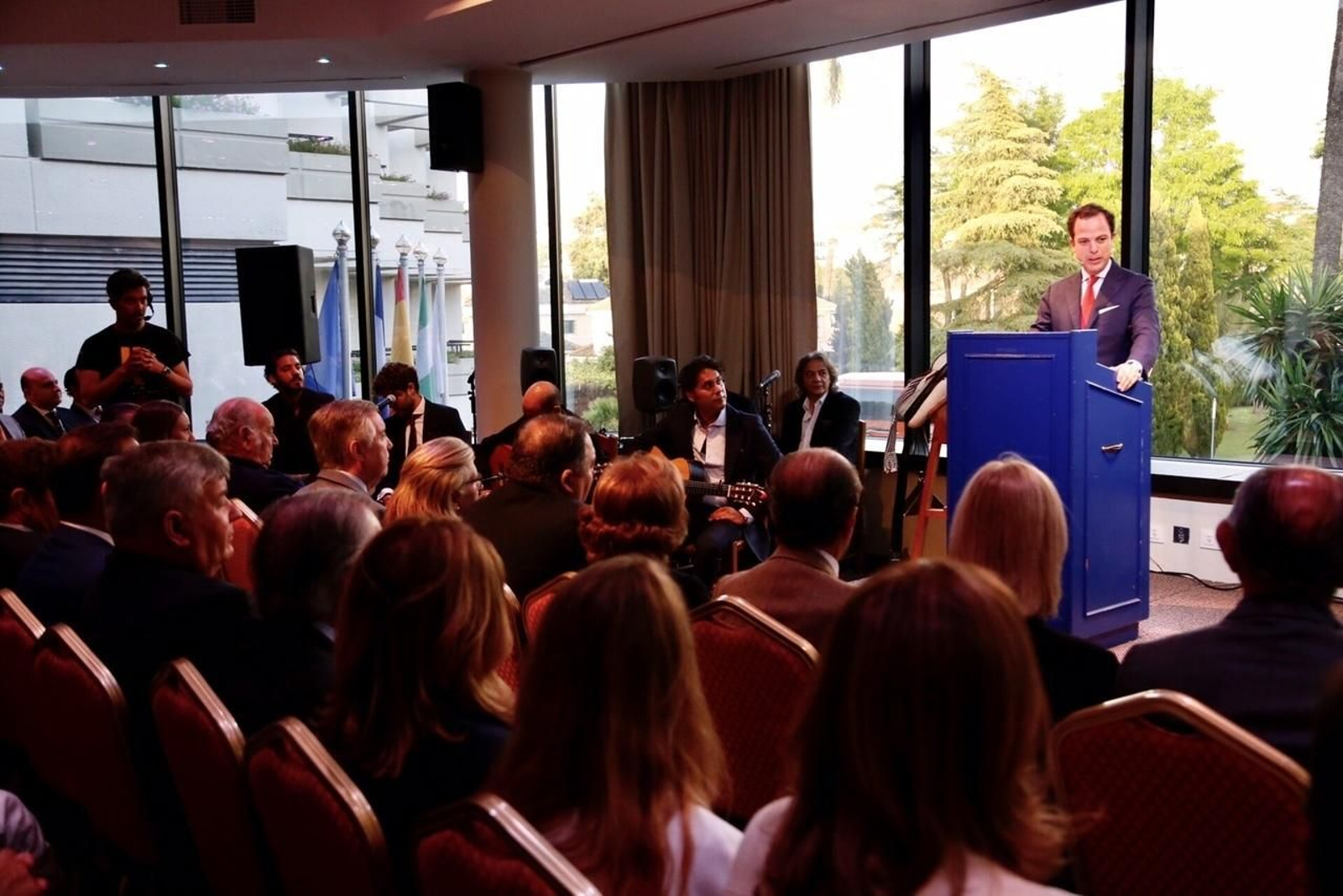 Un Pregón en torno al caballo, el vino y el flamenco